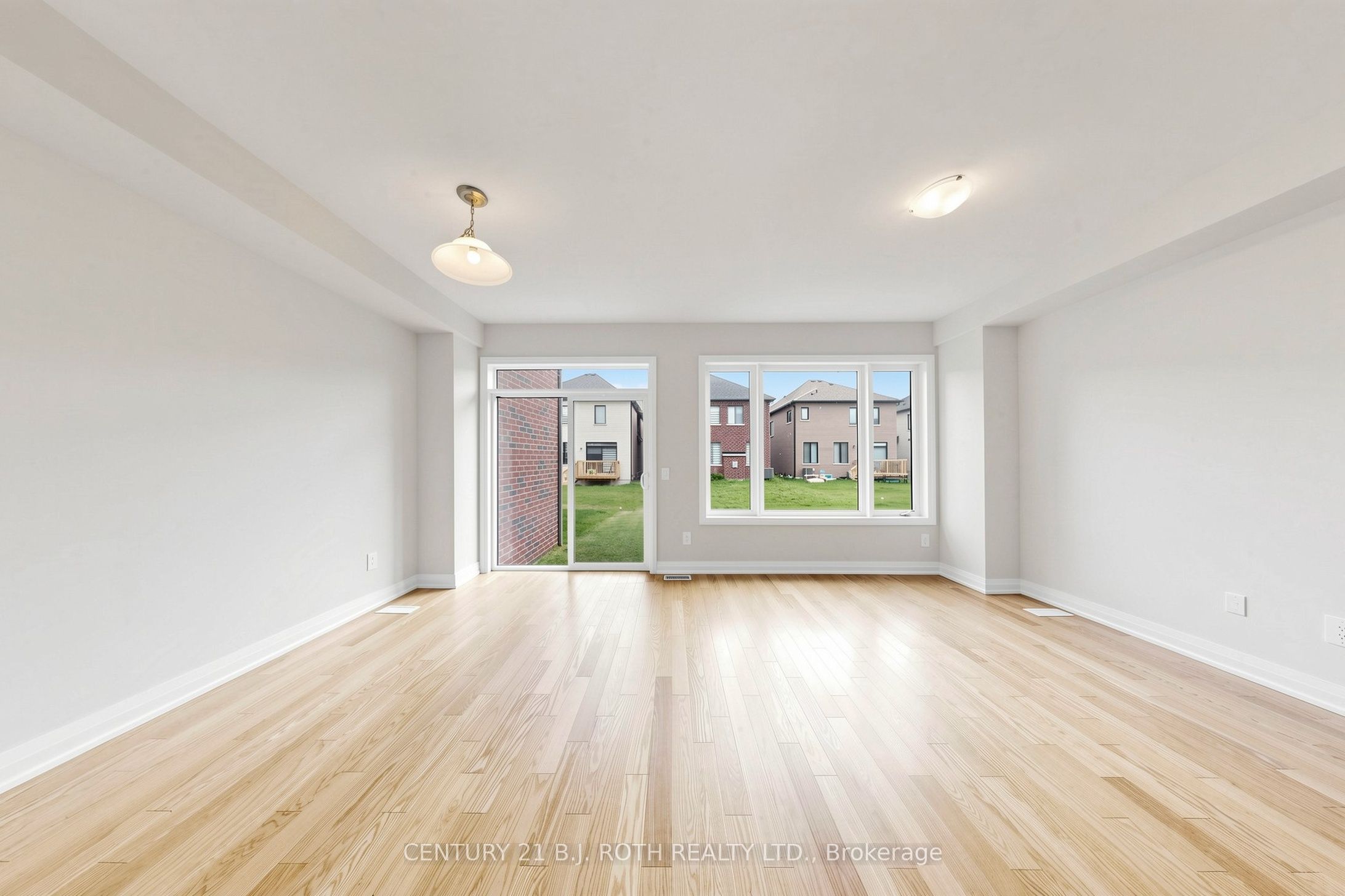 115 Corley Street E Property Photo 8