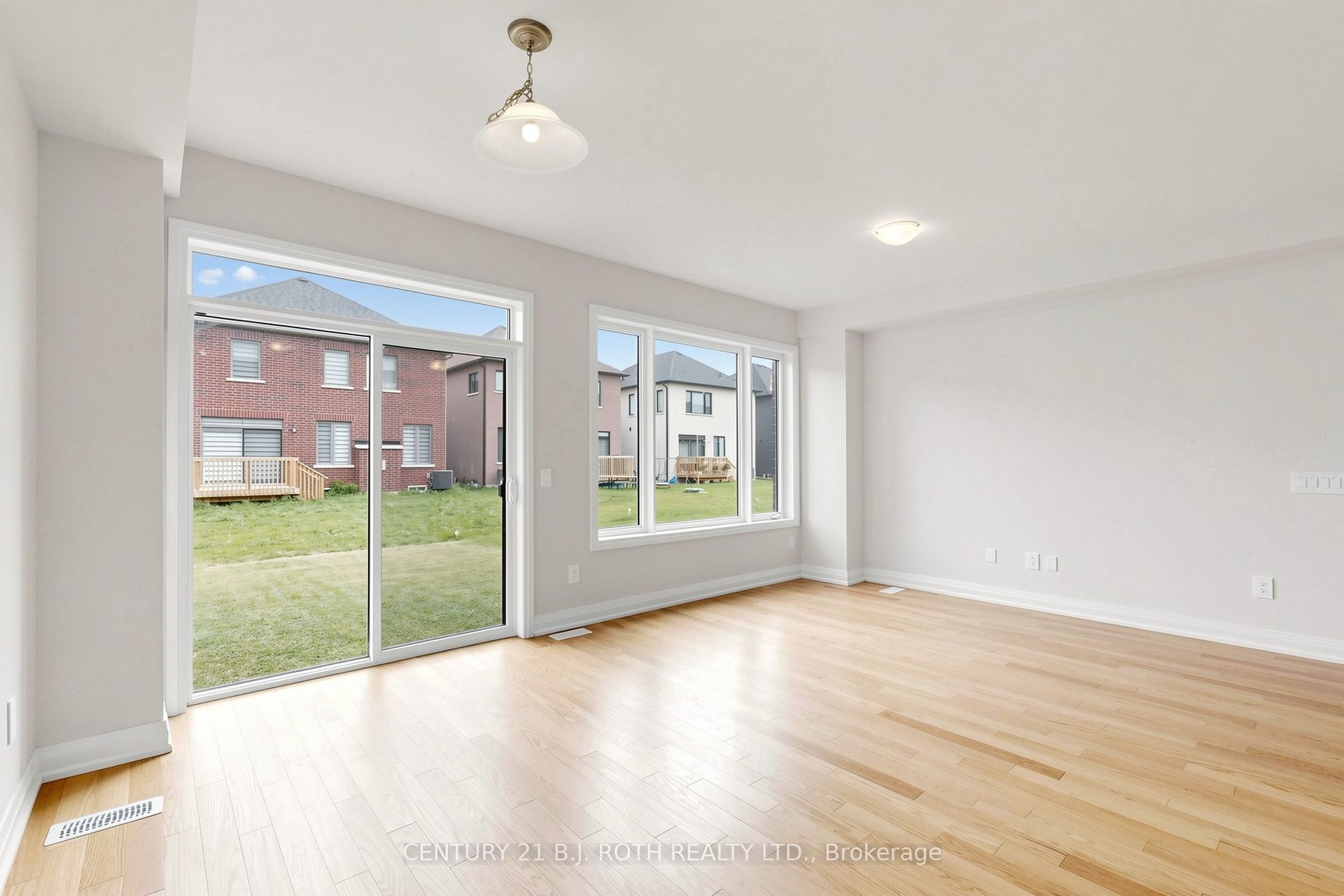 115 Corley Street E Property Photo 9