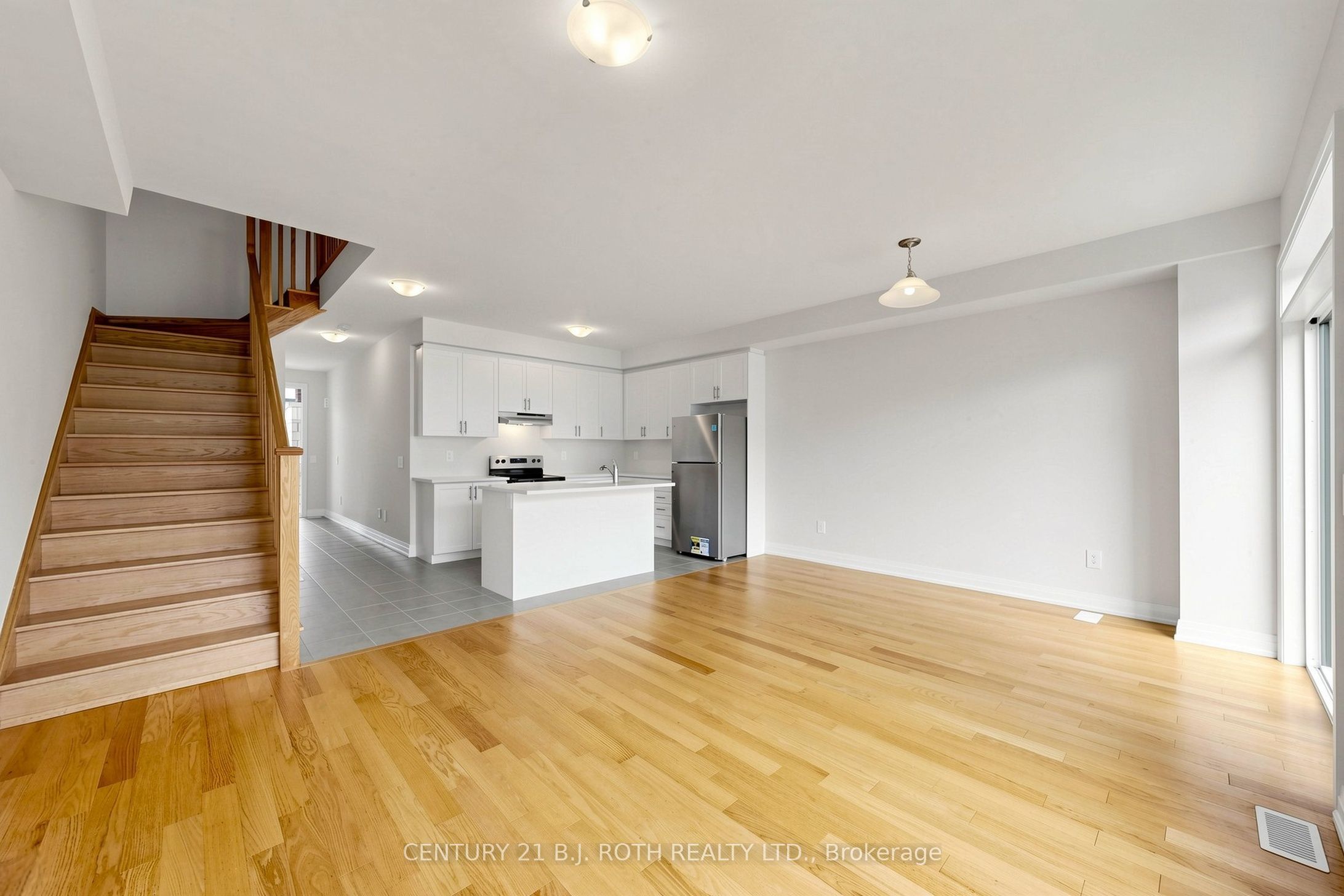 115 Corley Street E Property Photo 12