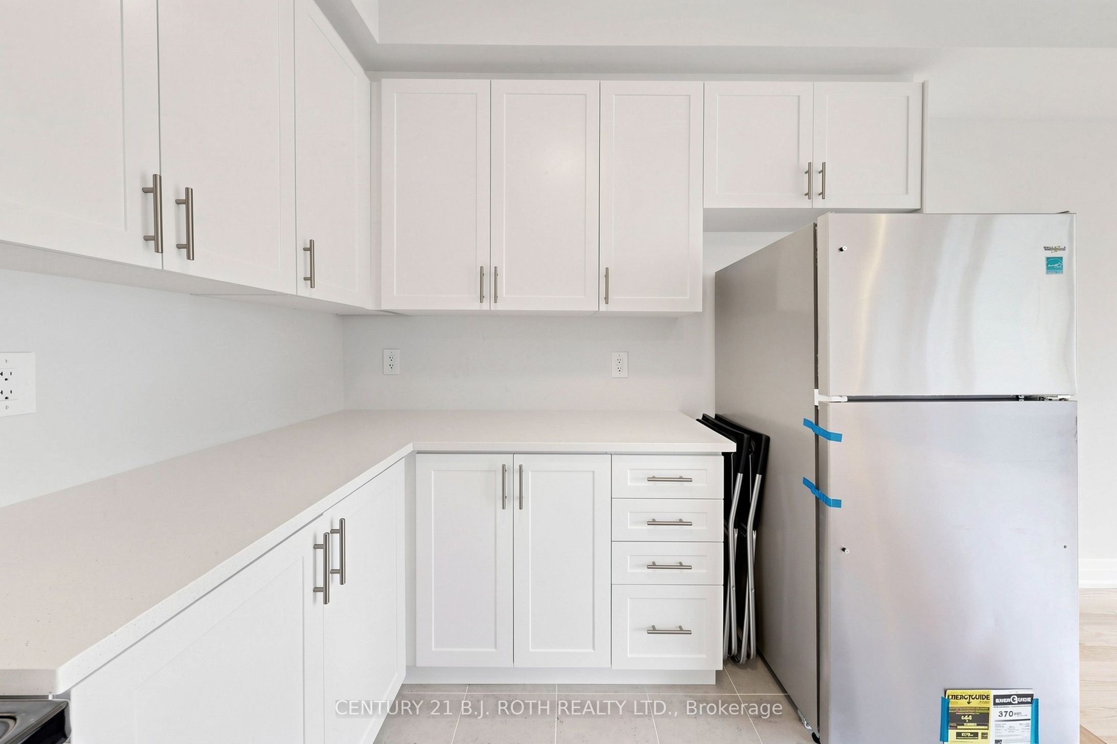 115 Corley Street E Property Photo 18