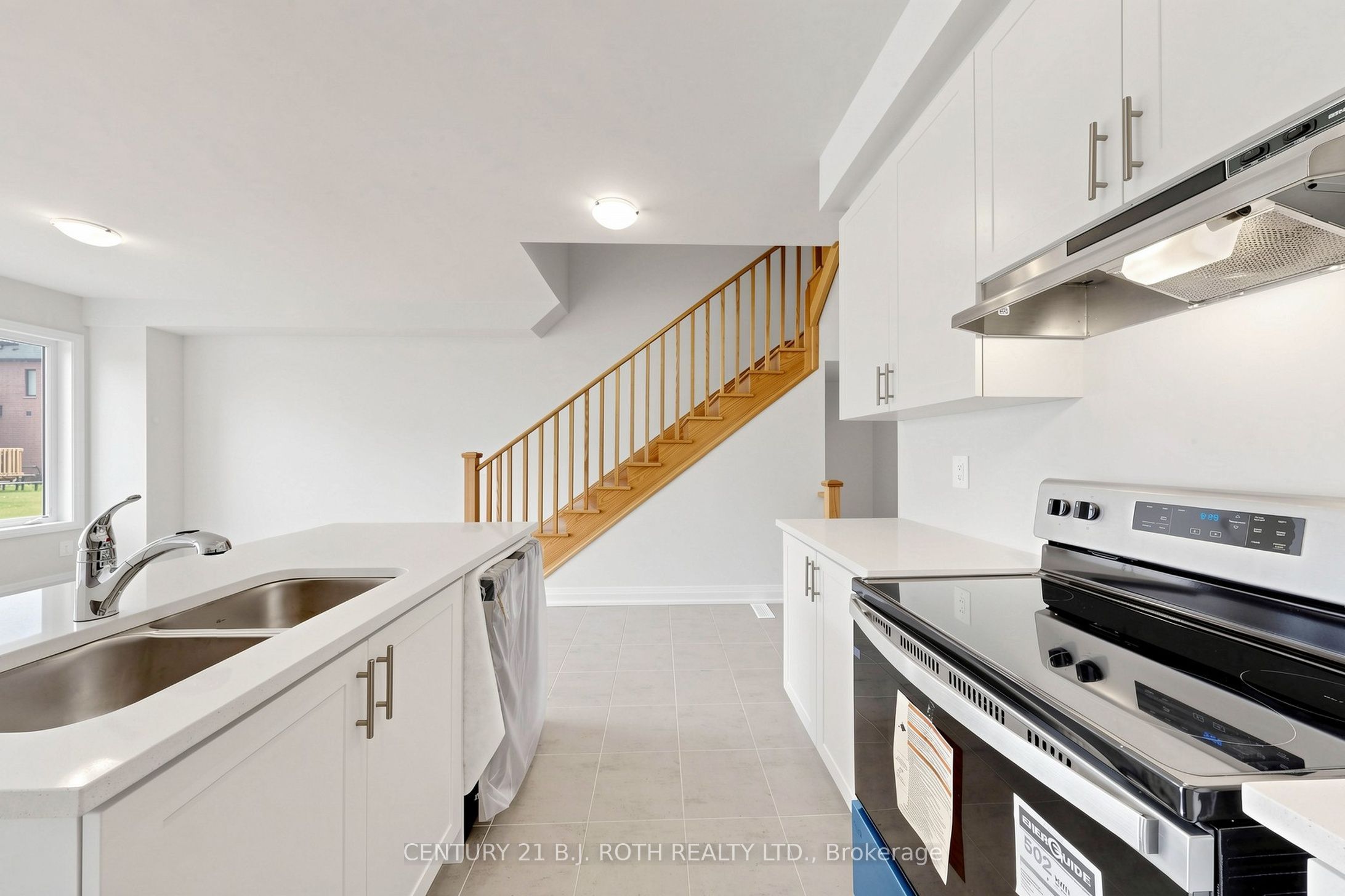 115 Corley Street E Property Photo 21