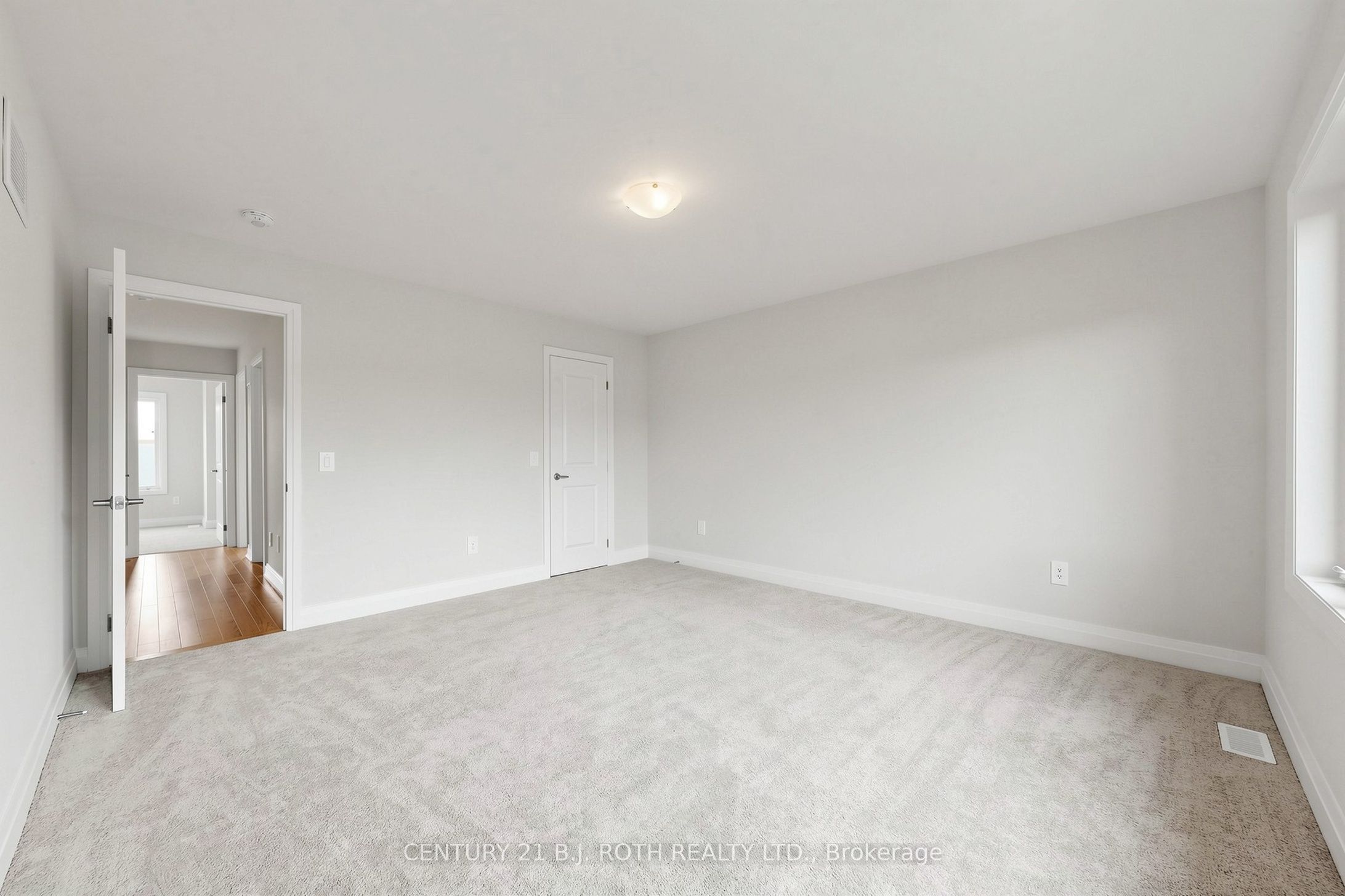 115 Corley Street E Property Photo 30