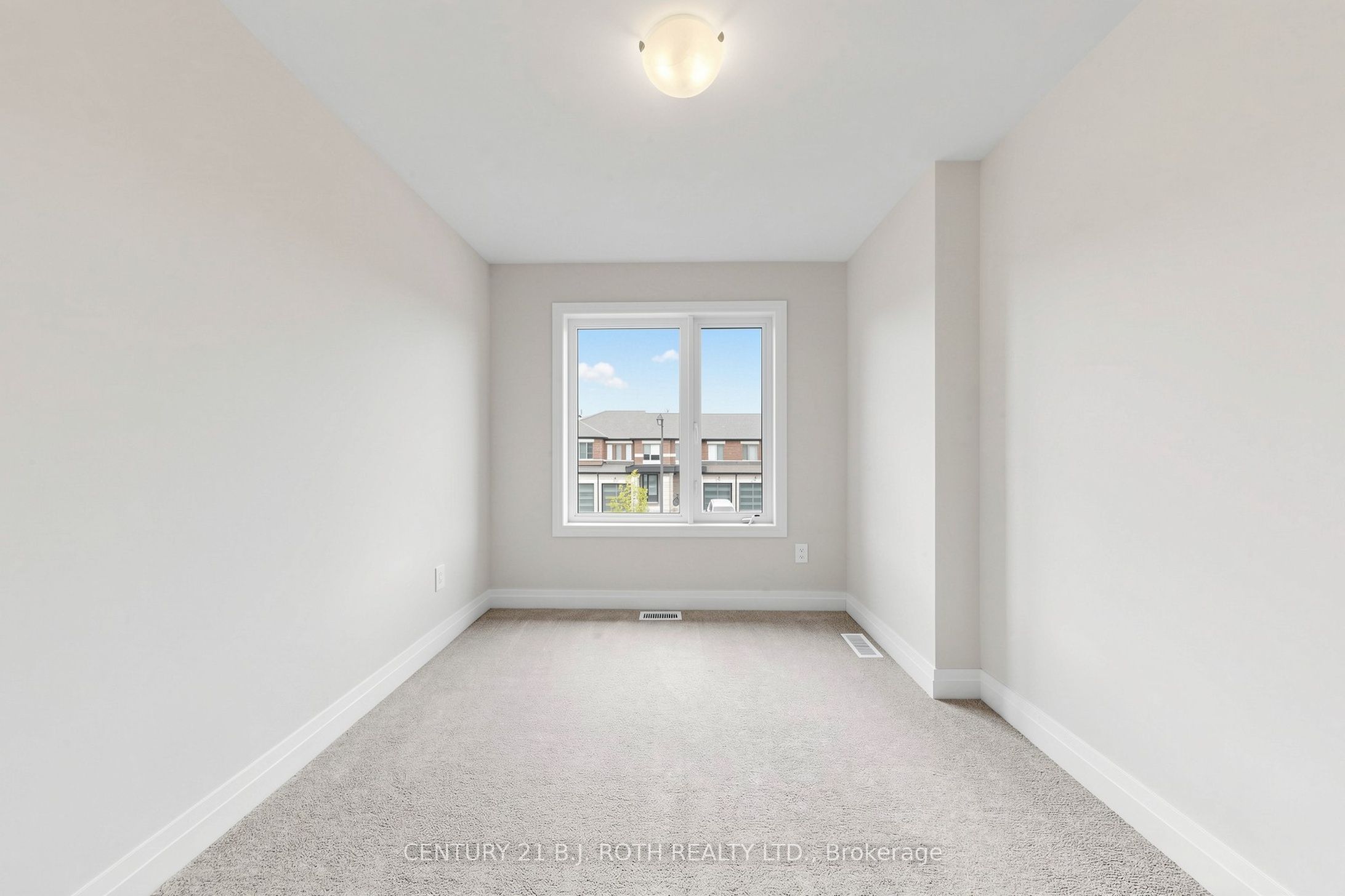 115 Corley Street E Property Photo 35