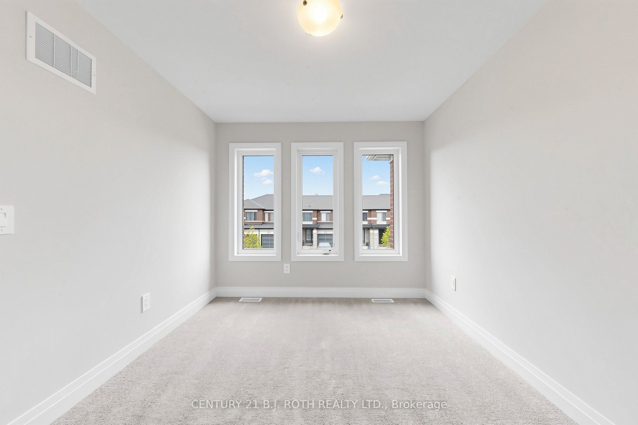 115 Corley Street E Property Photo 40