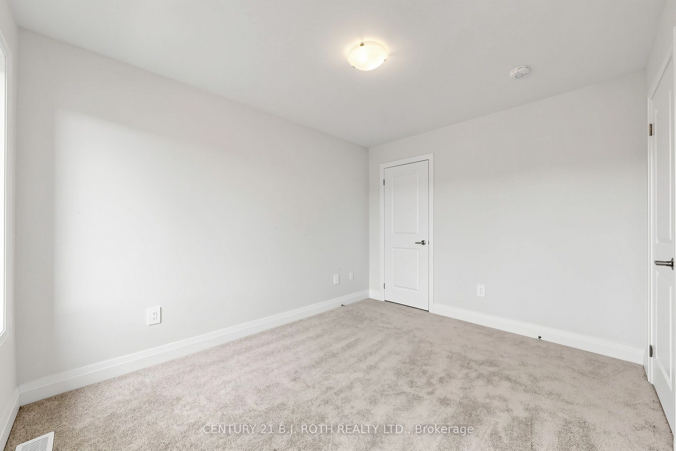 115 Corley Street E Property Photo 43