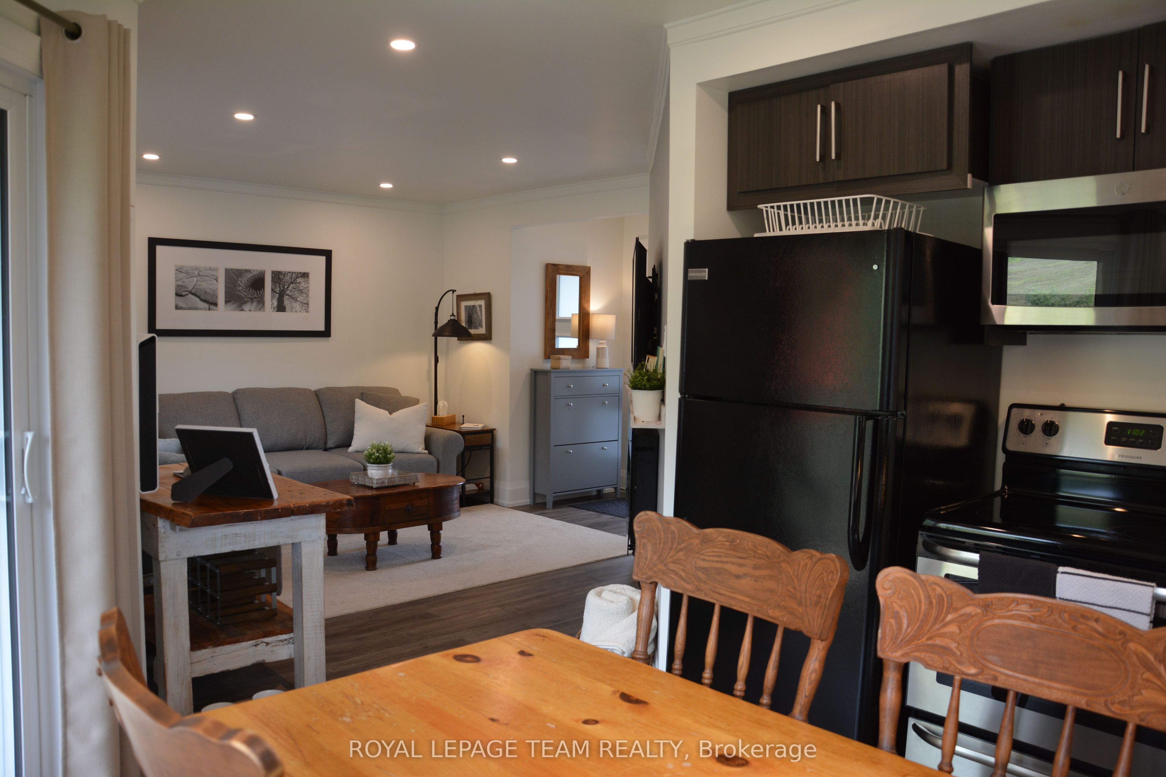 100 Alpine Lane 101 Property Photo 16
