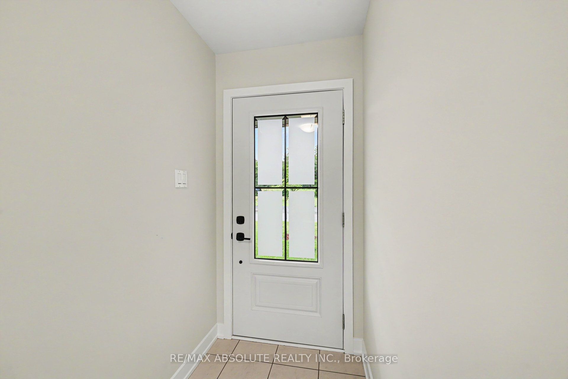 186 Seabert Drive Property Photo 4