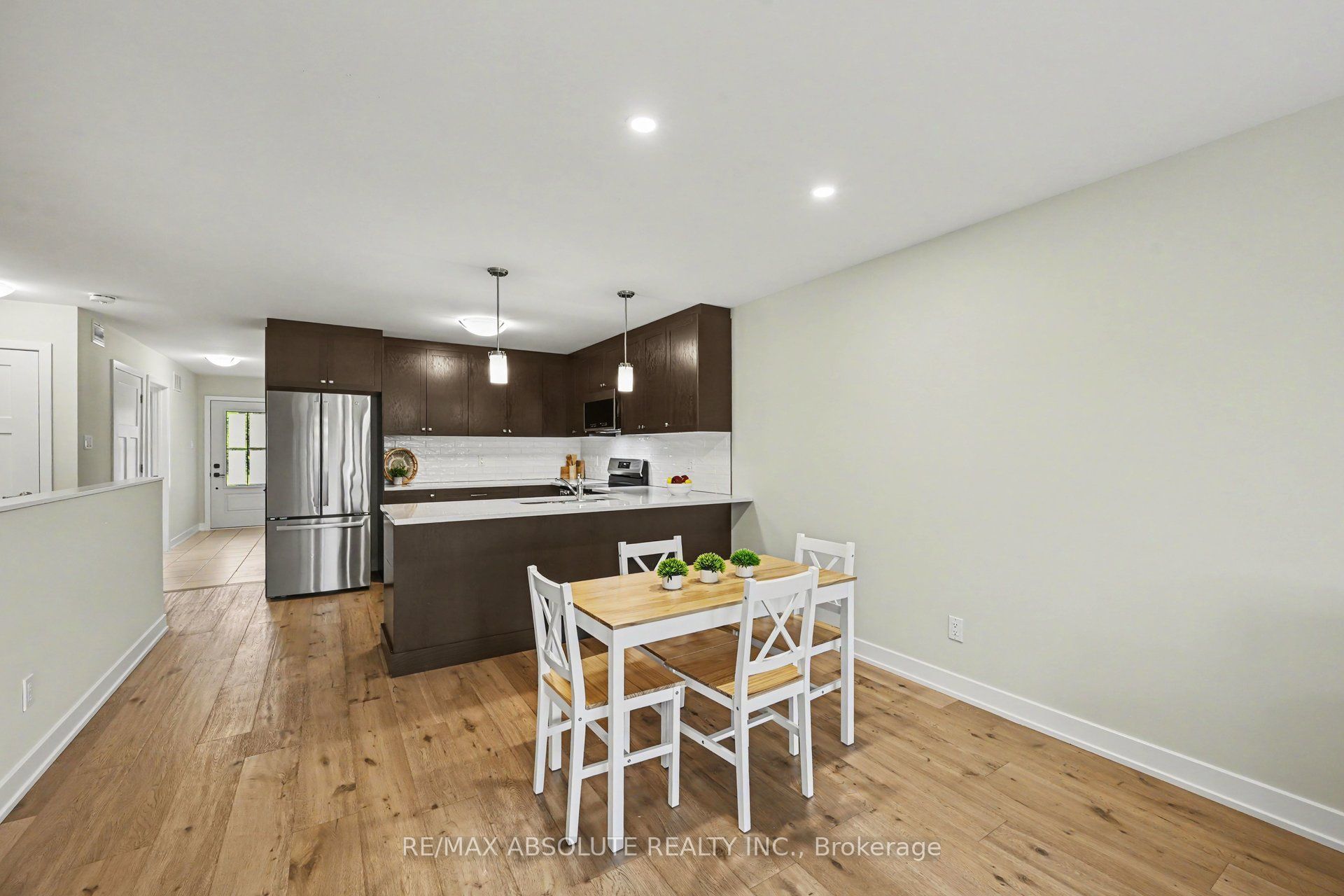 186 Seabert Drive Property Photo 9