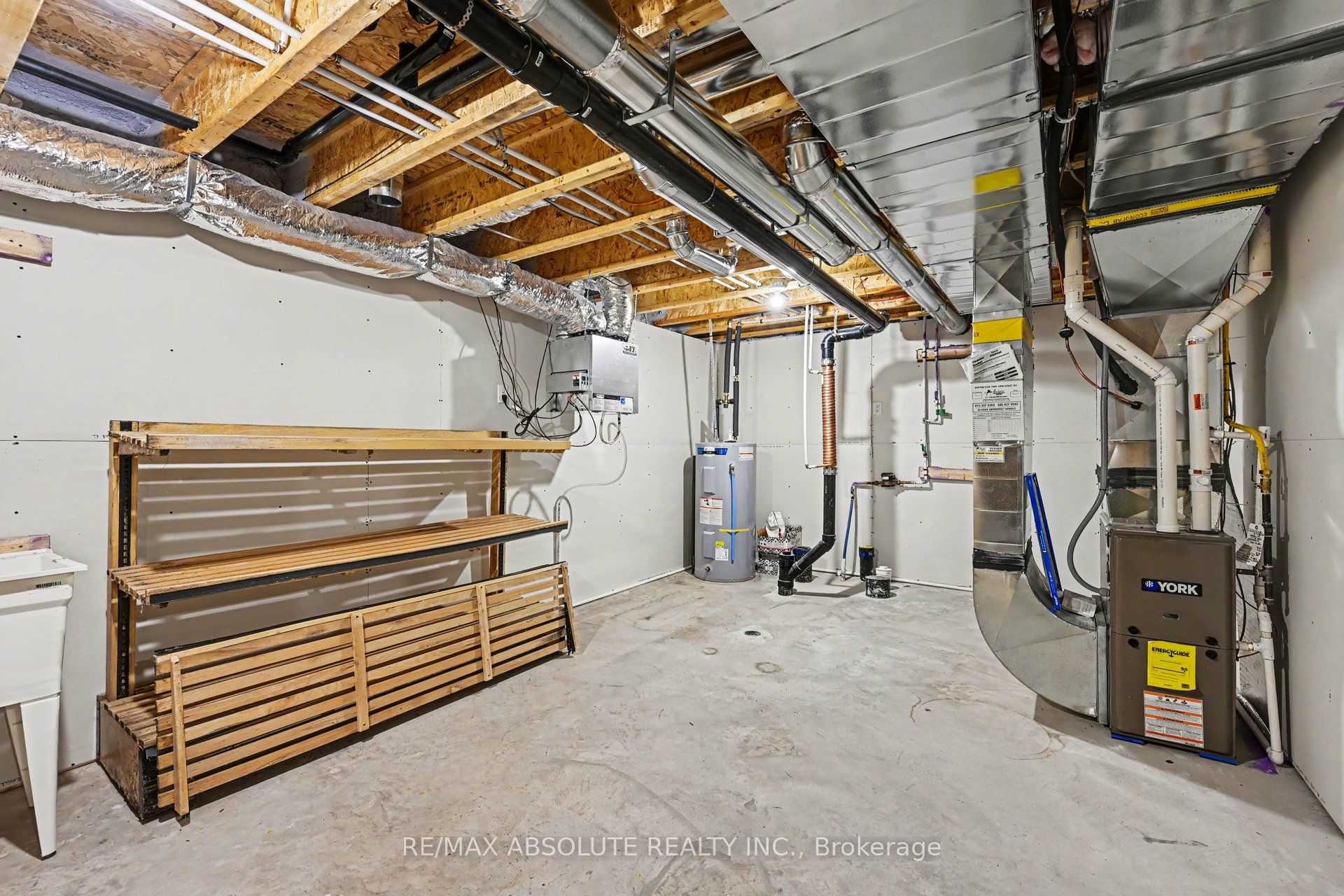 186 Seabert Drive Property Photo 27