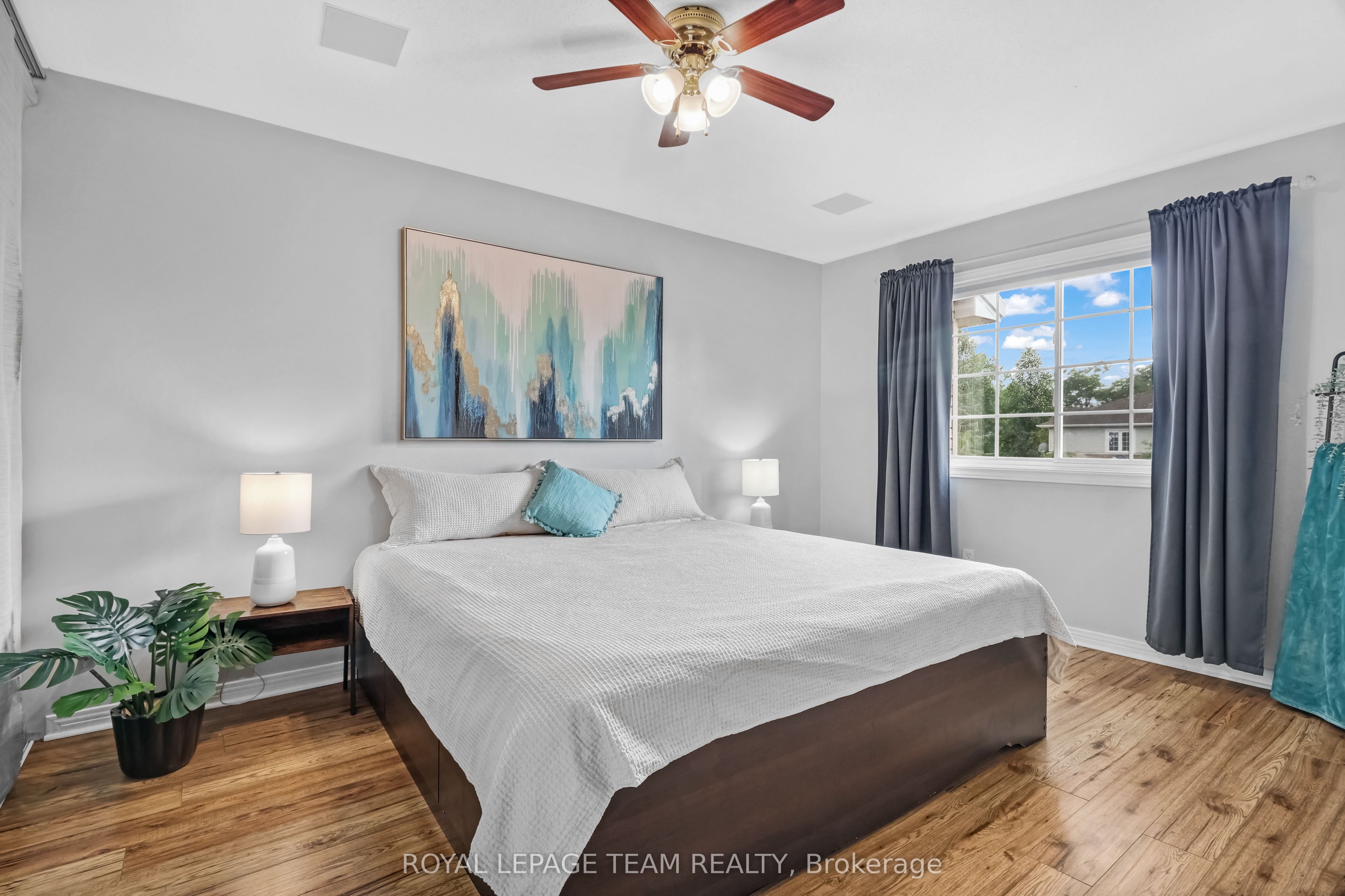 74 Milner Downs Crescent Property Photo 14