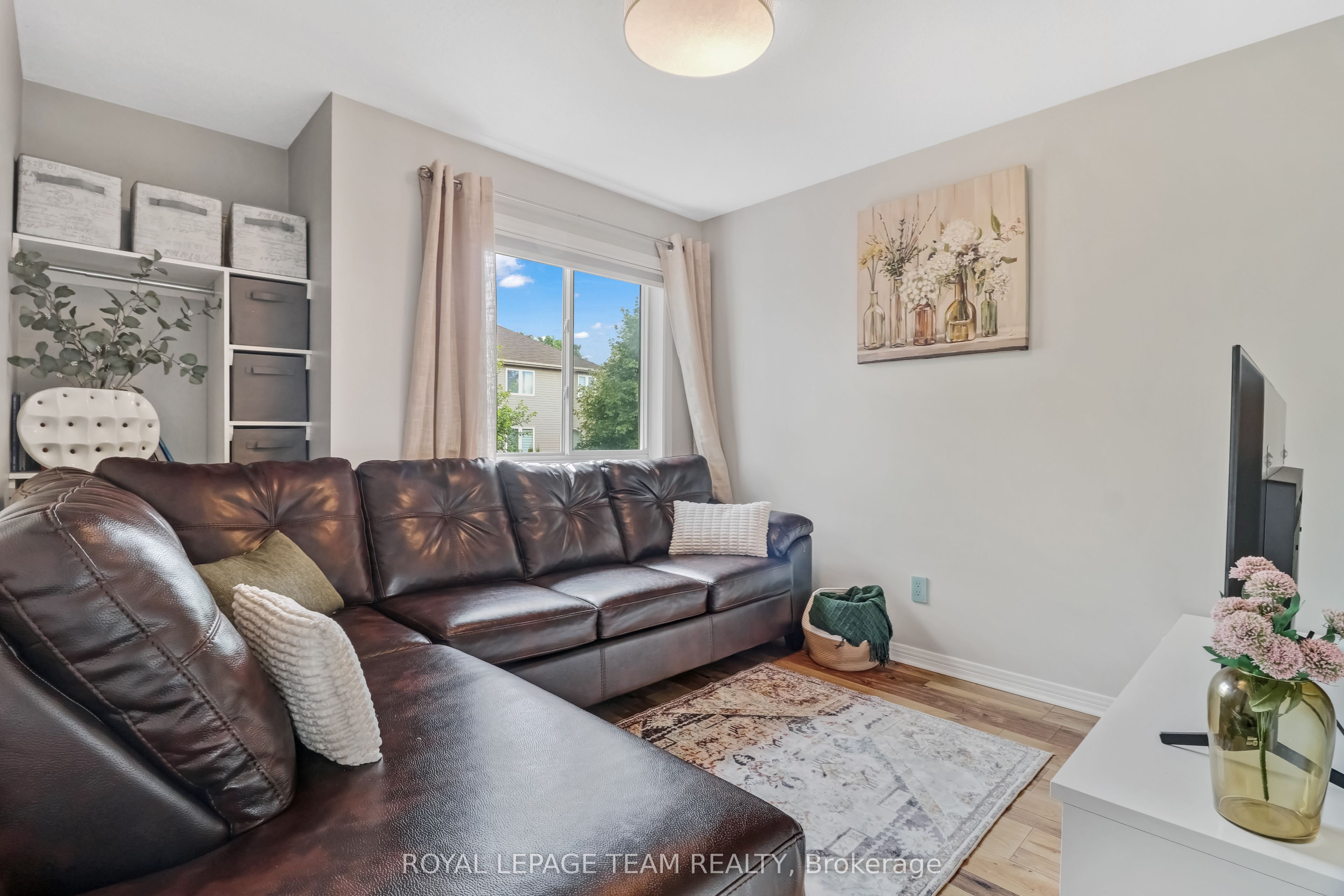 74 Milner Downs Crescent Property Photo 17