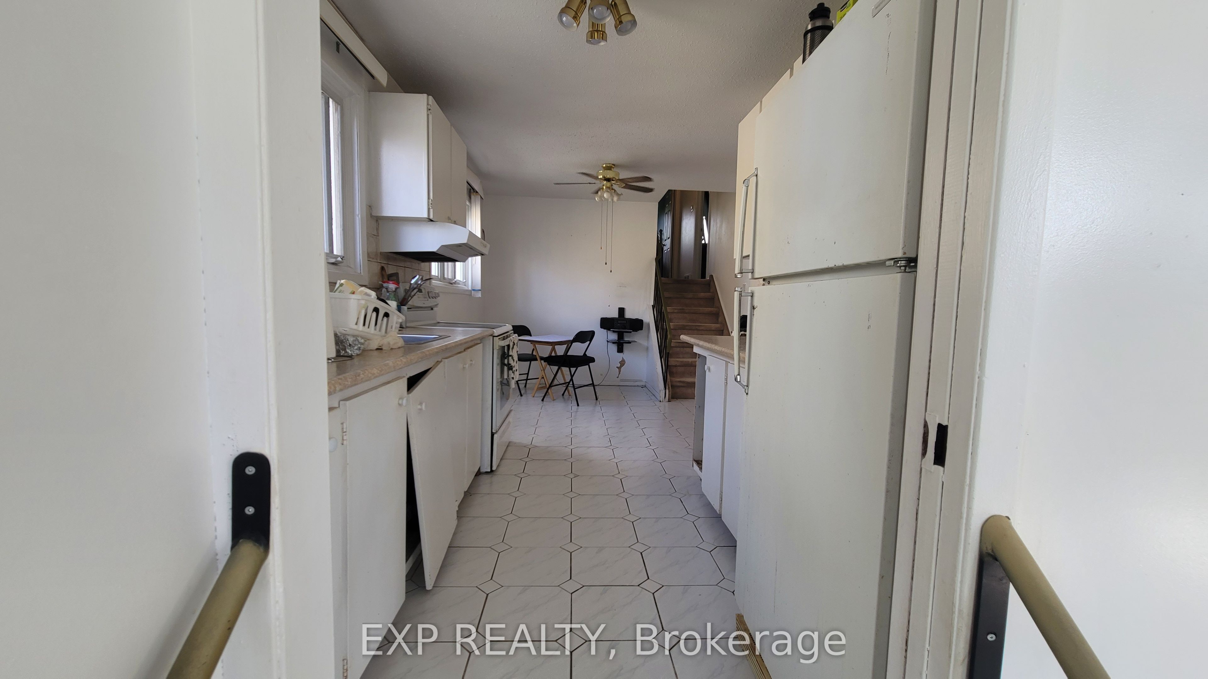 1747 Heron Road Property Photo 2
