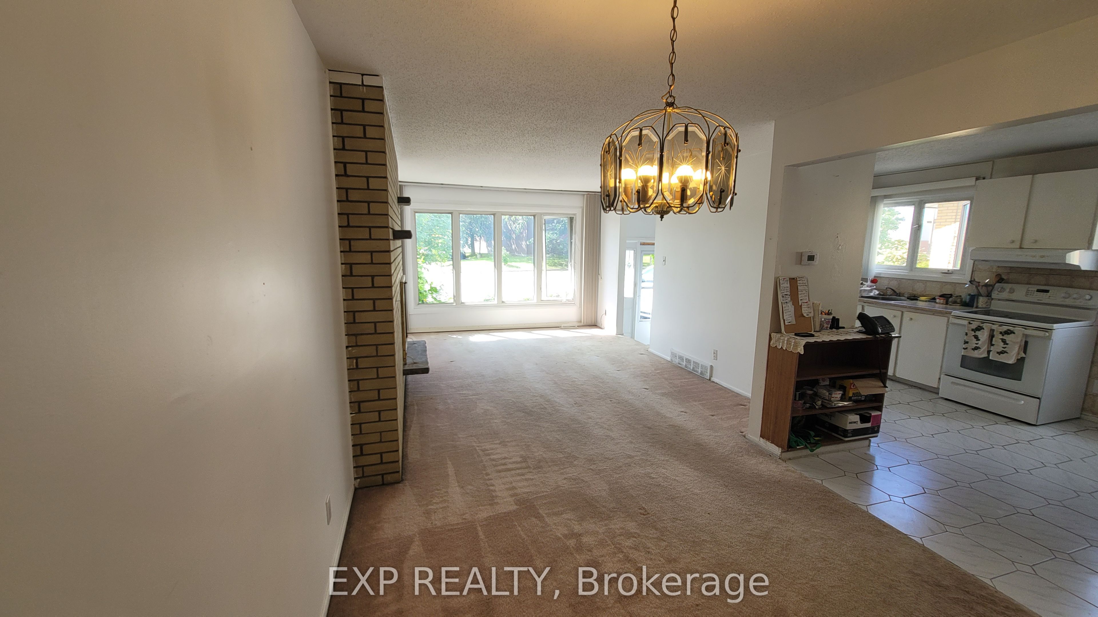 1747 Heron Road Property Photo 5
