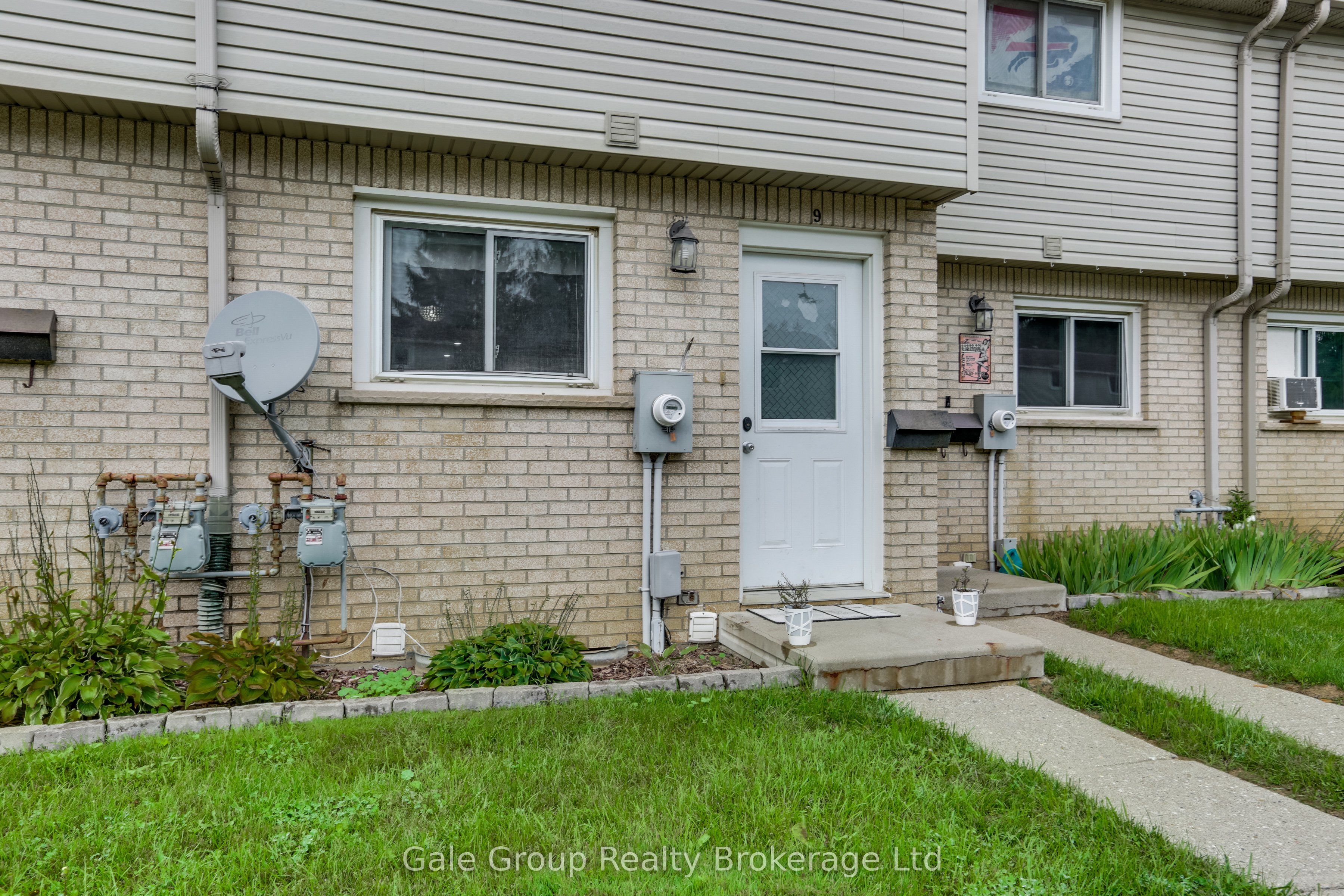 105 Springbank Avenue E 9 Property Photo 3
