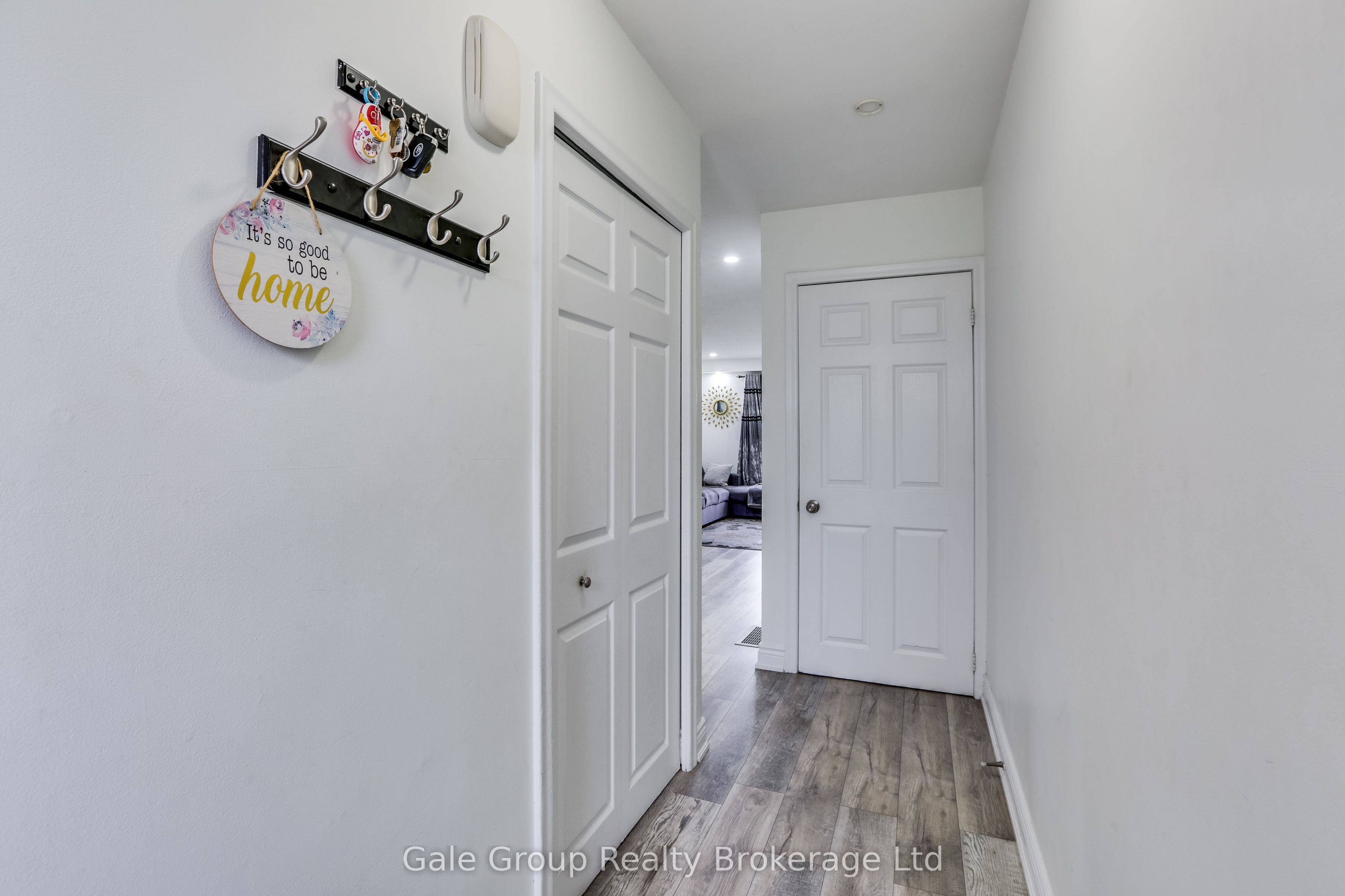 105 Springbank Avenue E 9 Property Photo 4