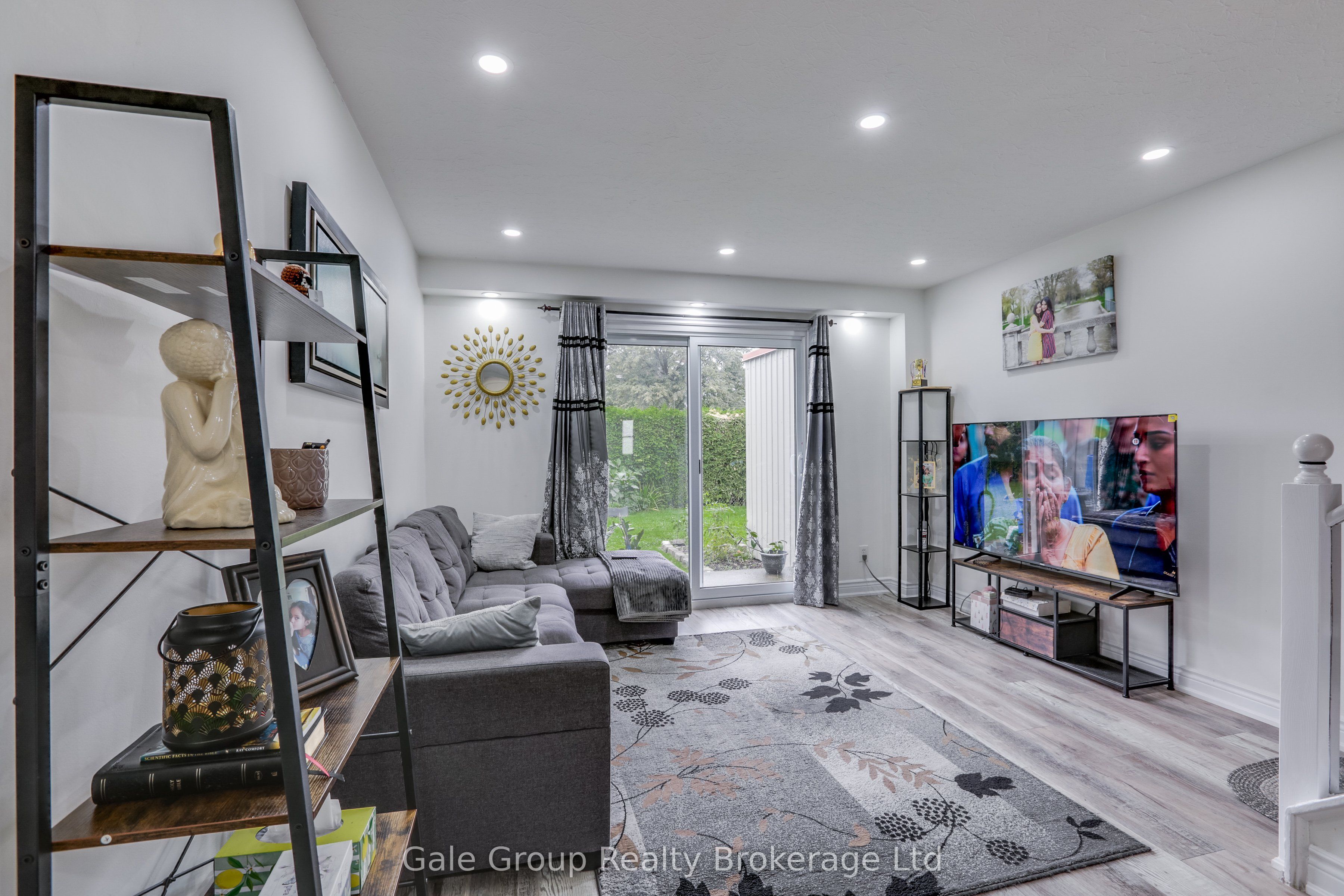 105 Springbank Avenue E 9 Property Photo 15