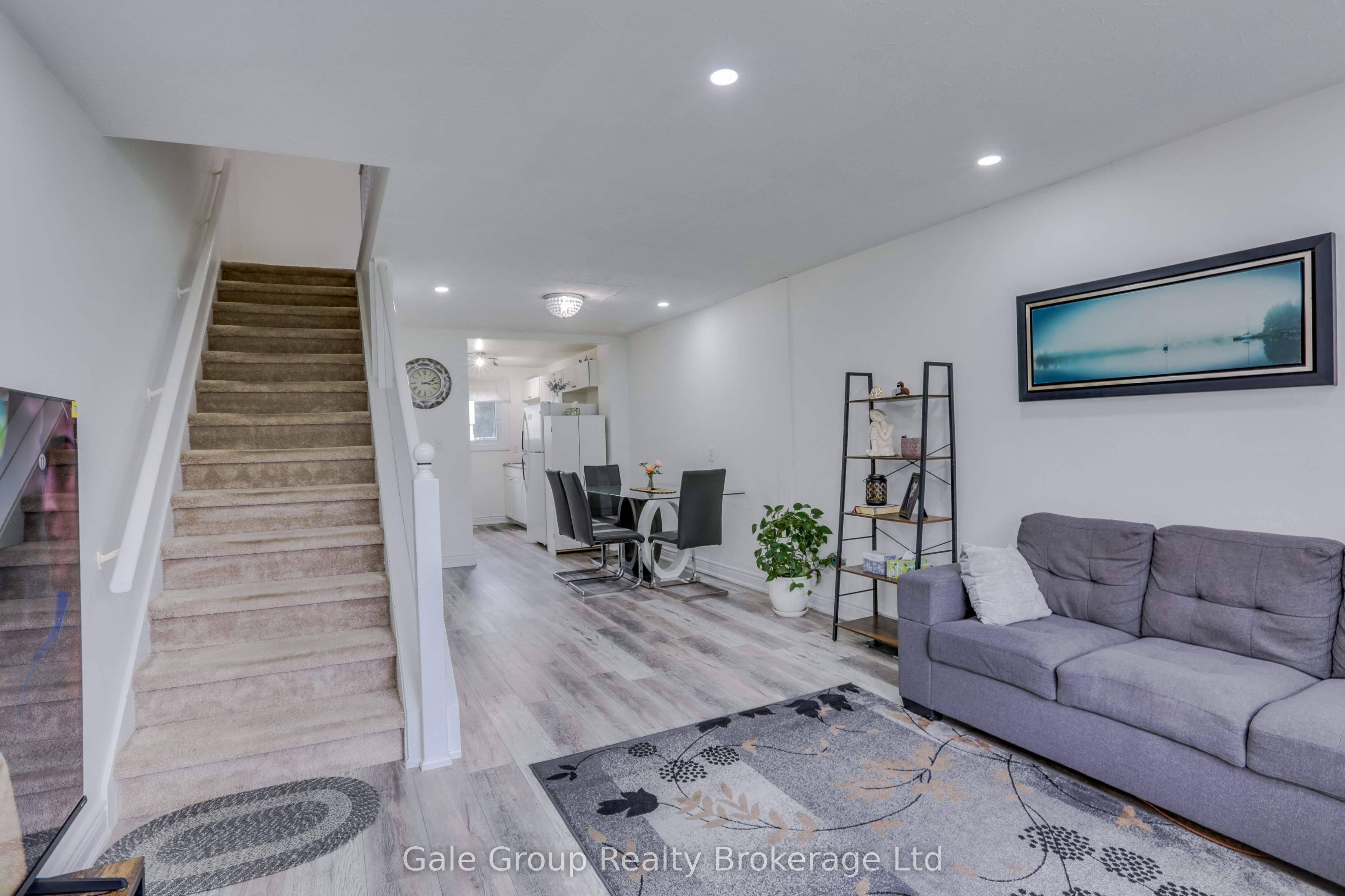 105 Springbank Avenue E 9 Property Photo 16