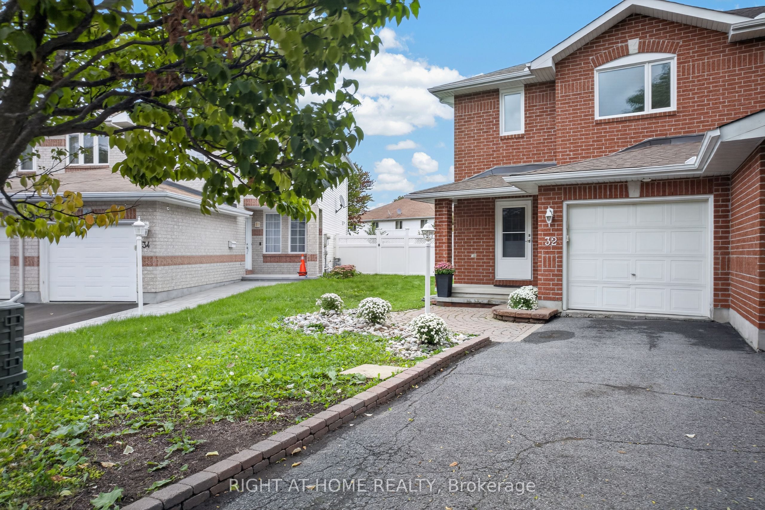 32 Saffron Court Property Photo 1