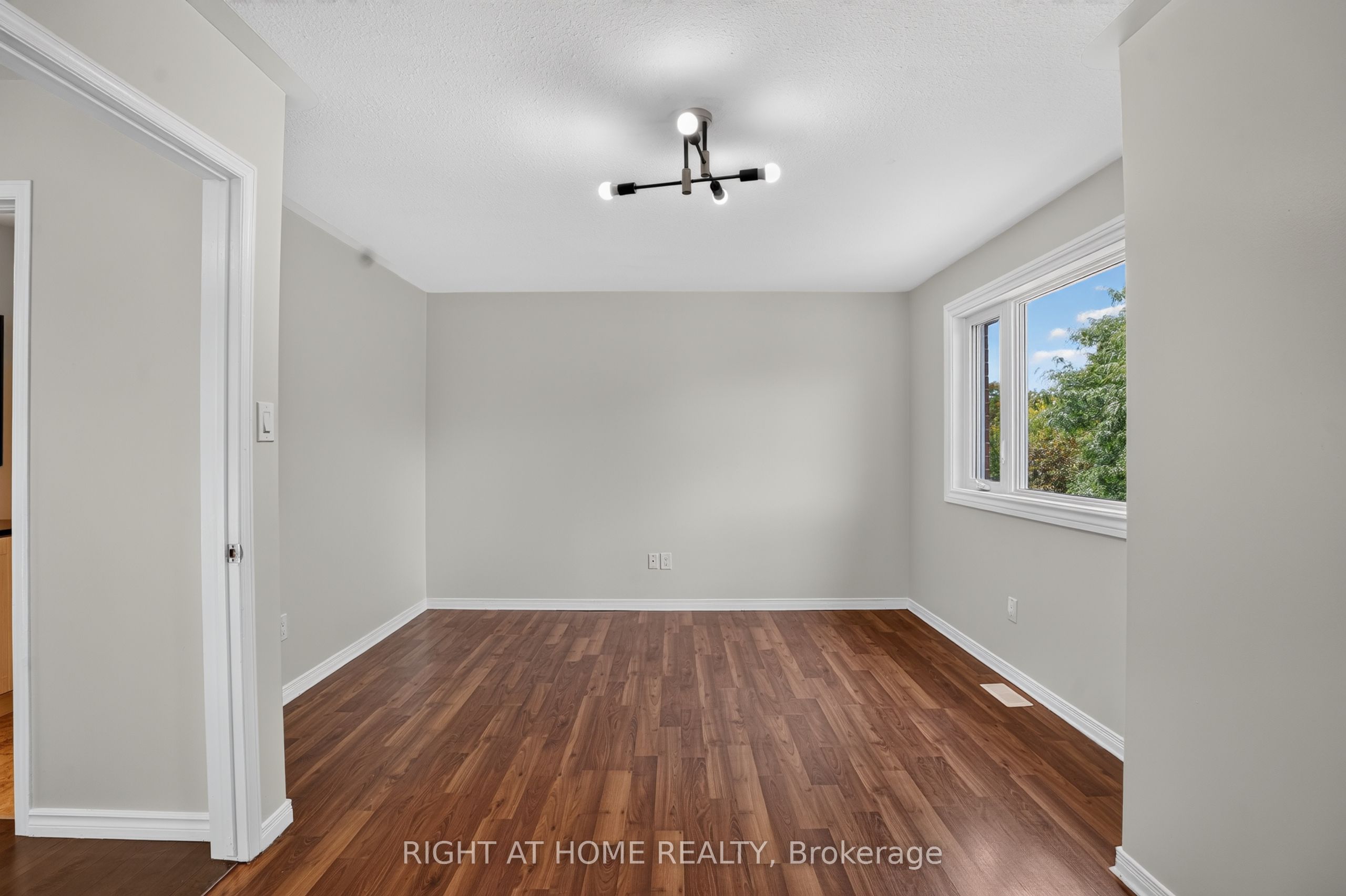 32 Saffron Court Property Photo 20