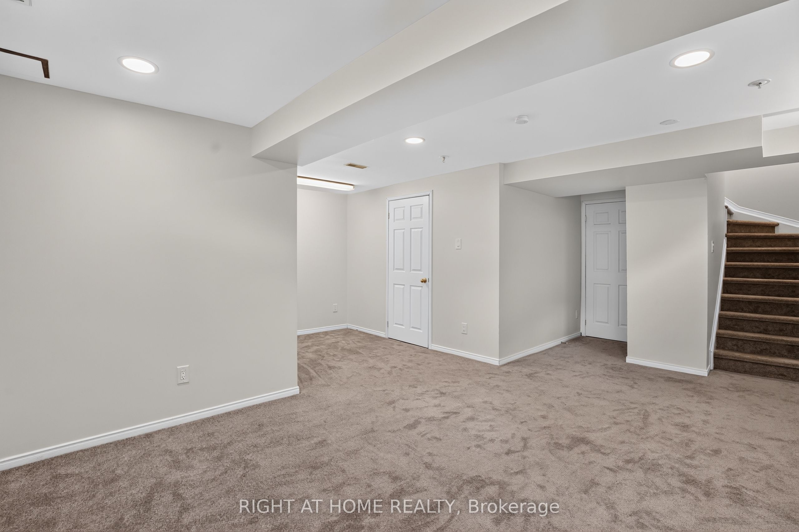 32 Saffron Court Property Photo 36