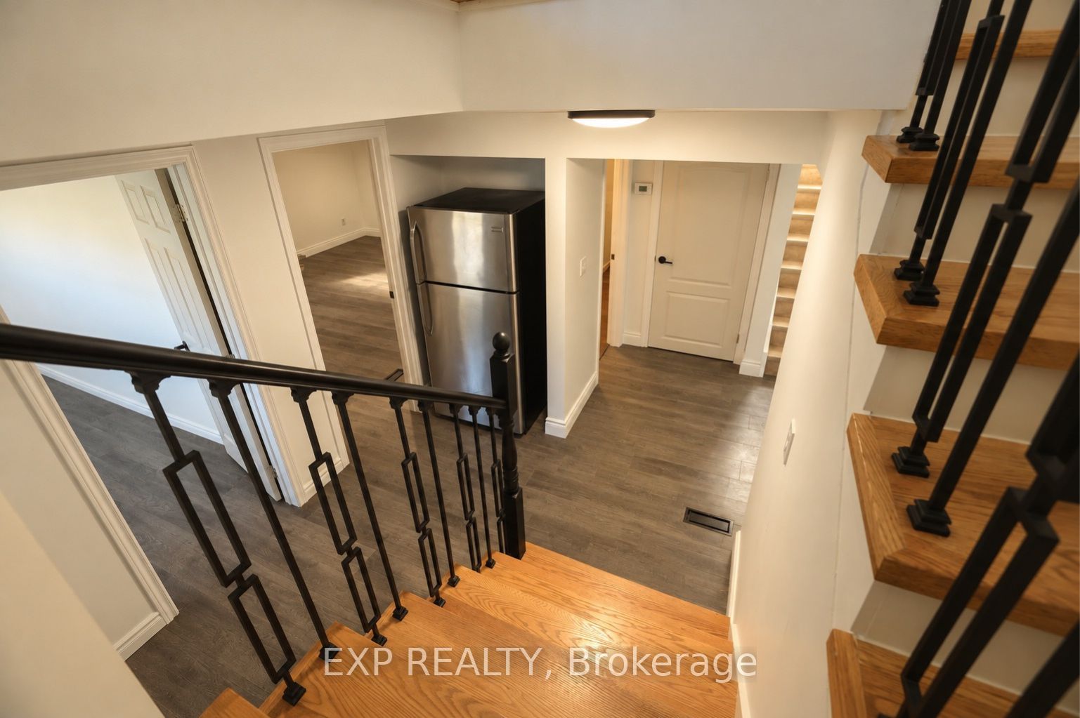 1240 Montrose Avenue Property Photo 17