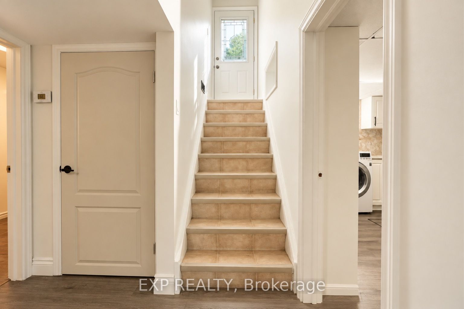 1240 Montrose Avenue Property Photo 19