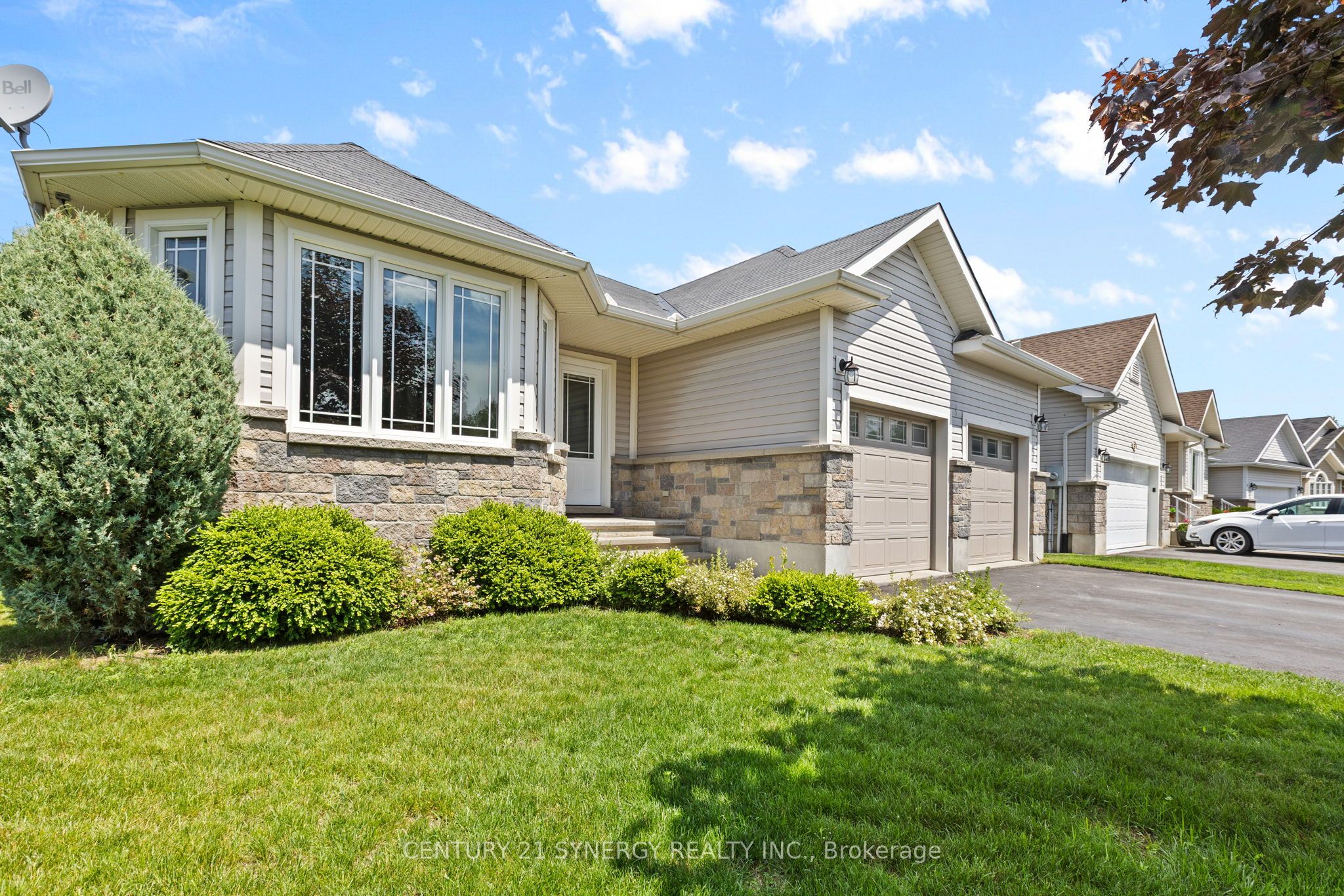 7 Westerra Way Property Photo 2