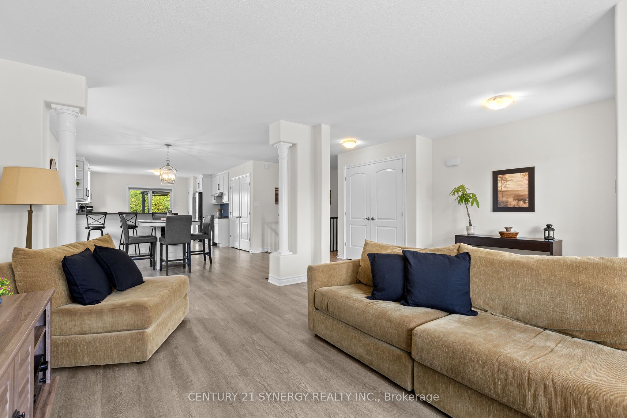 7 Westerra Way Property Photo 6
