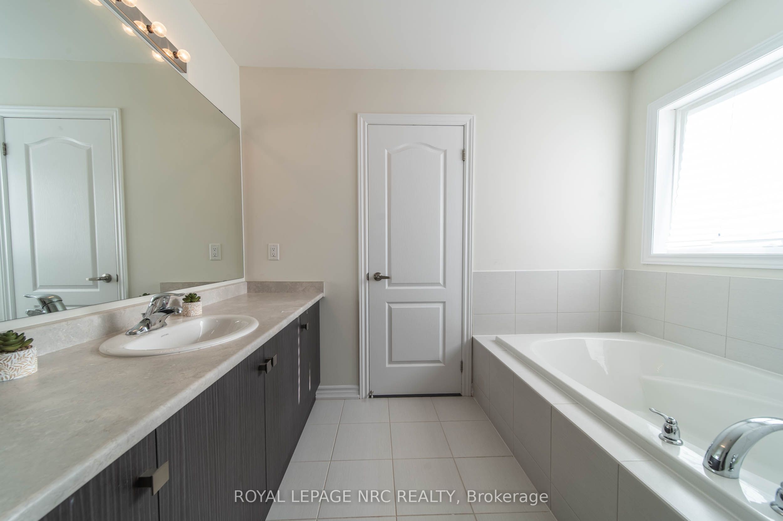 97 Tumblewood Place Property Photo 23