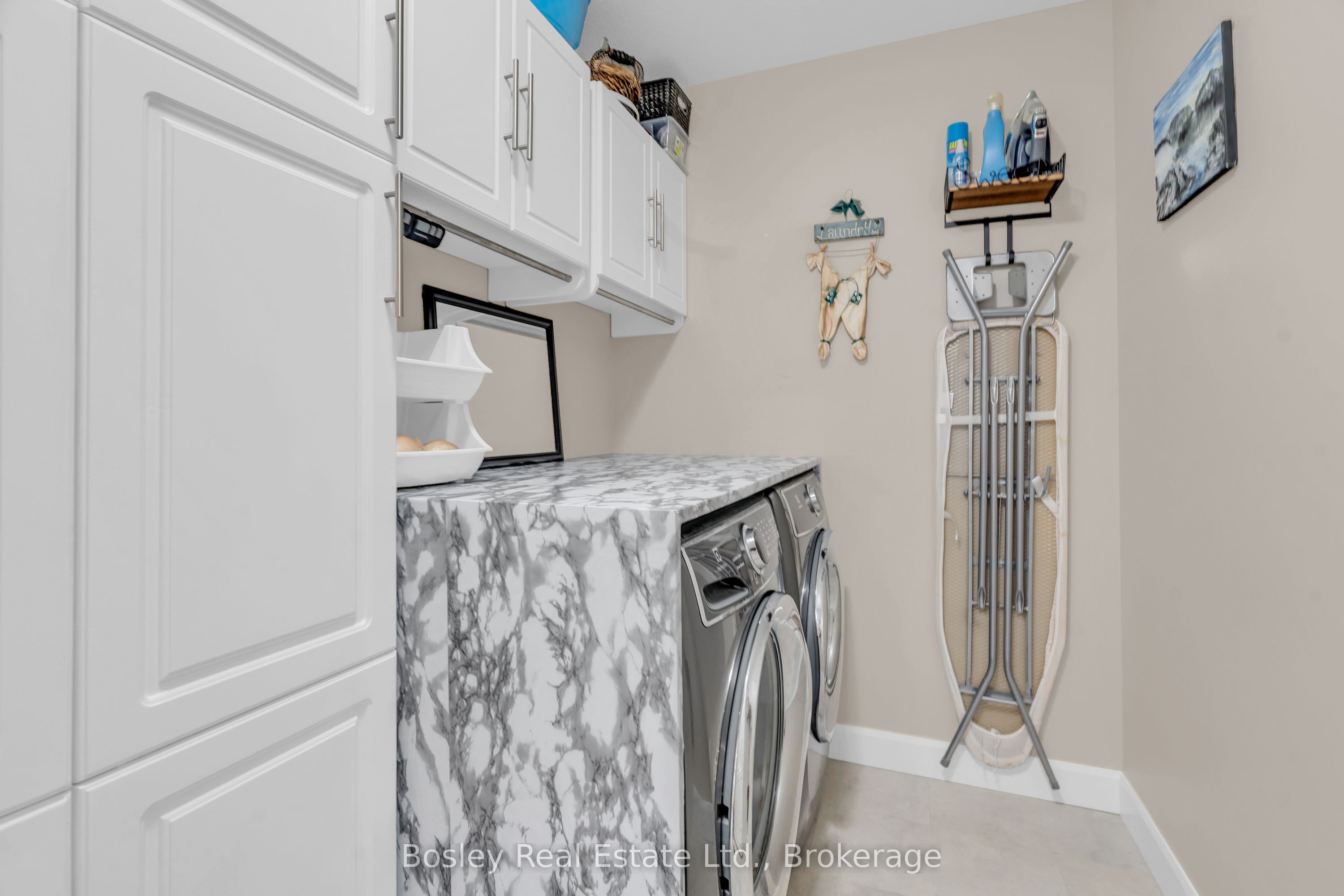 420 Victoria Street Property Photo 6