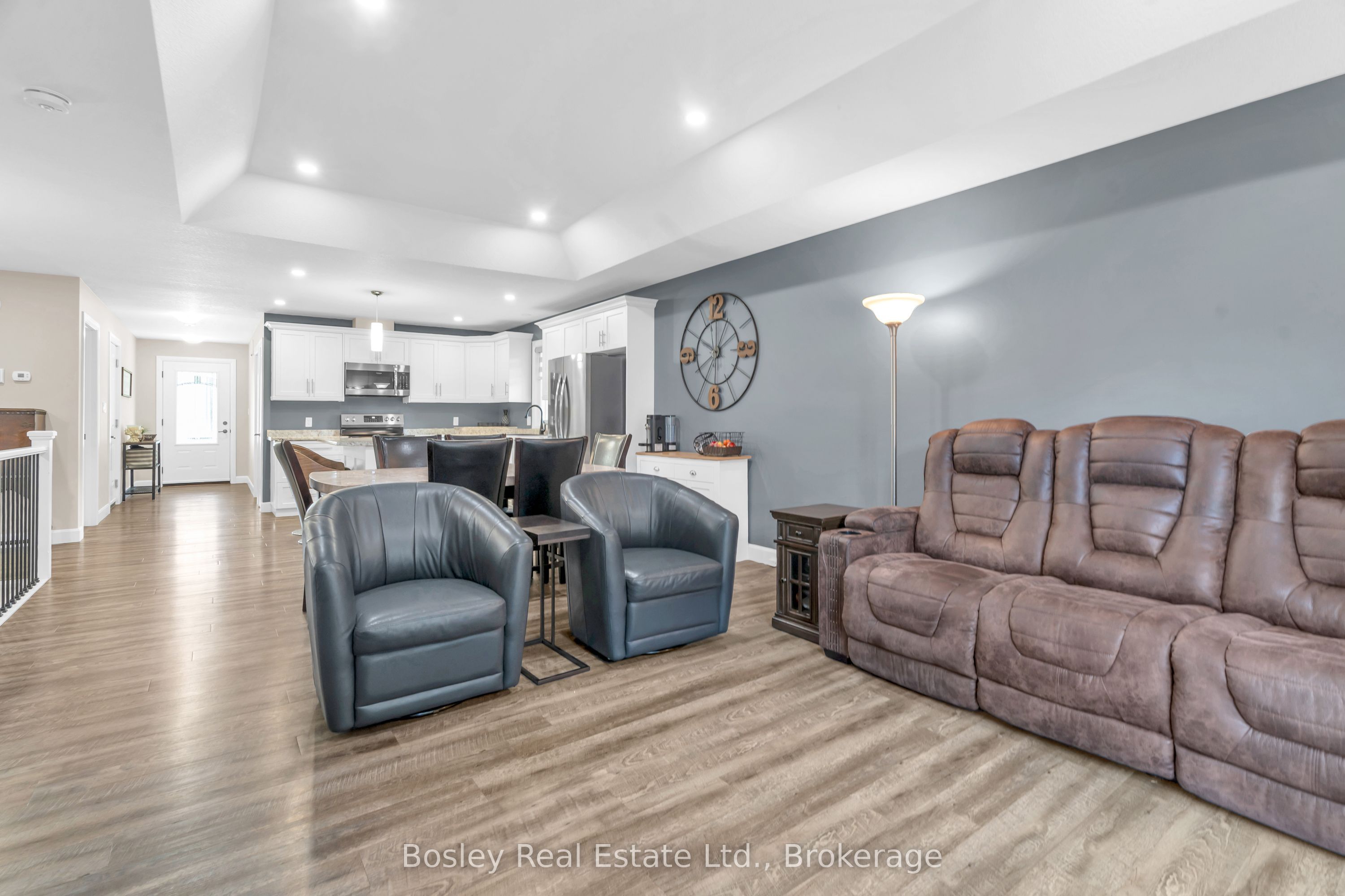 420 Victoria Street Property Photo 16