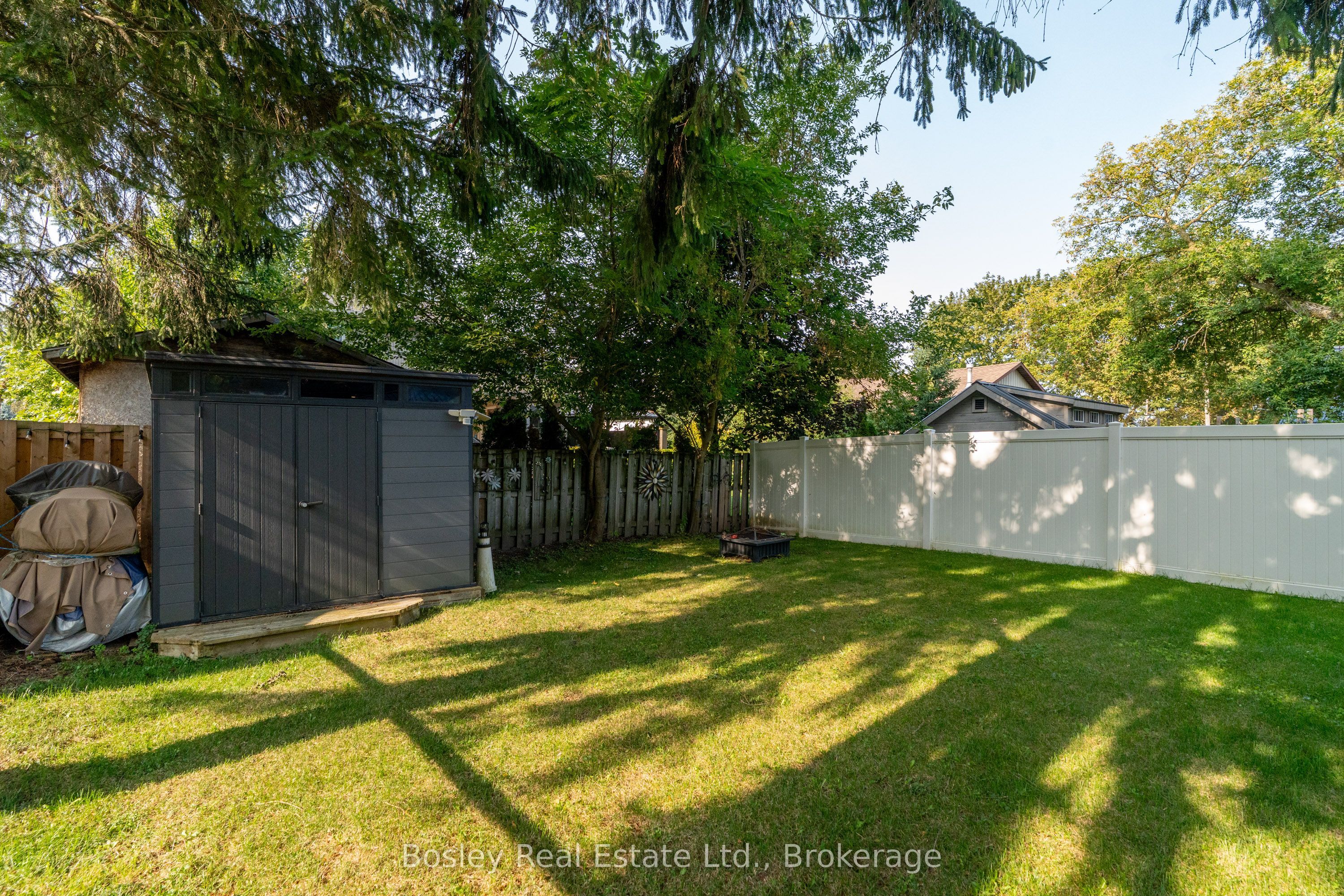 420 Victoria Street Property Photo 33