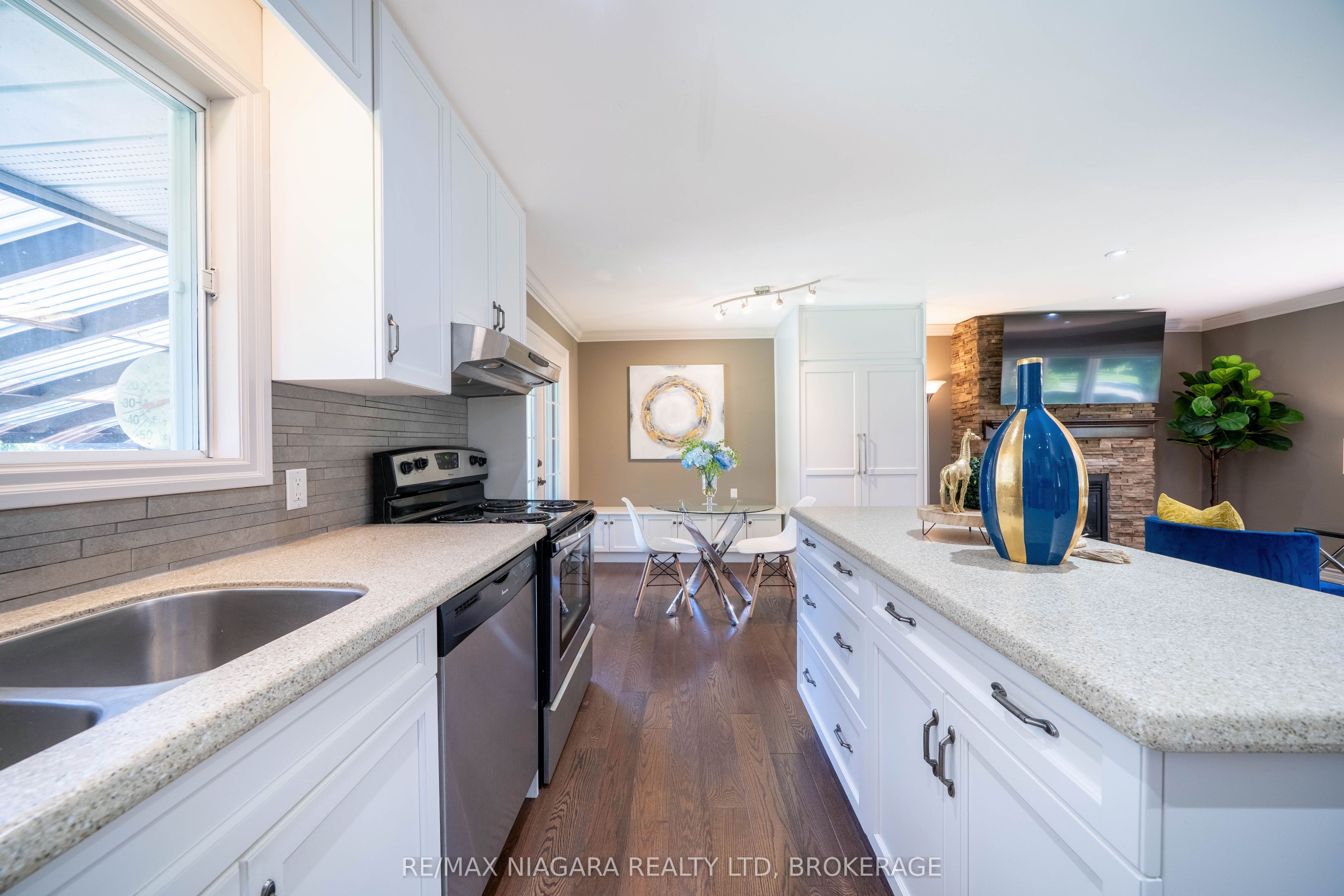 8 Fernwood Terrace Property Photo 14