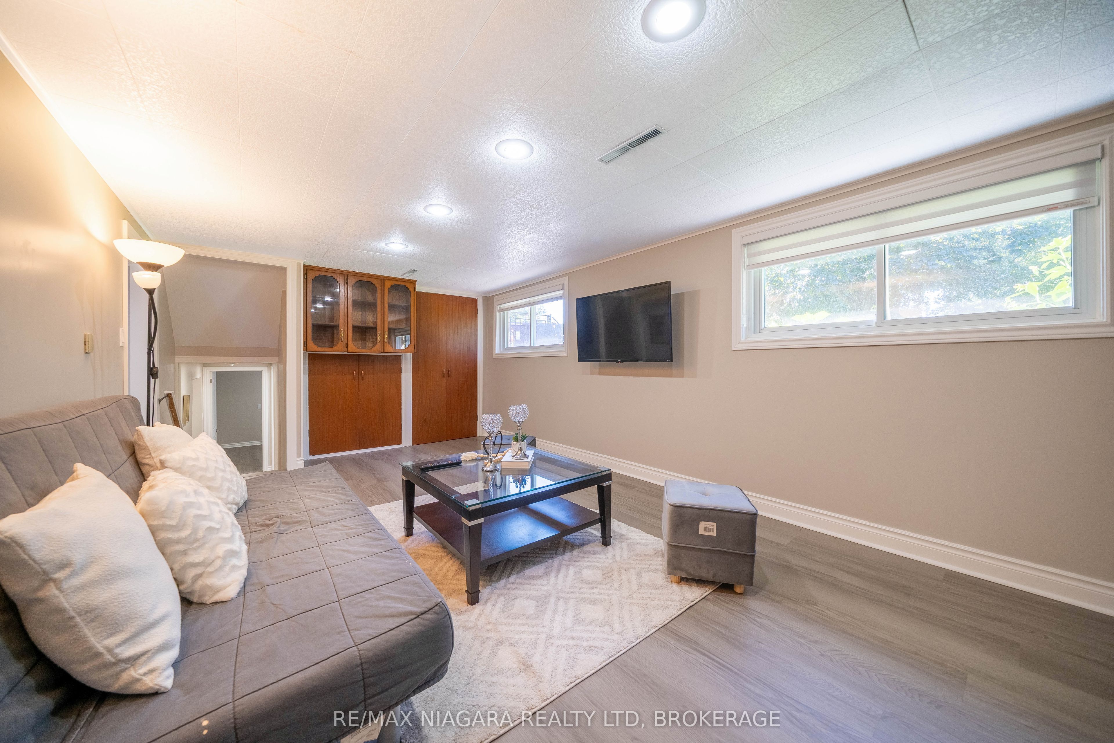 8 Fernwood Terrace Property Photo 30