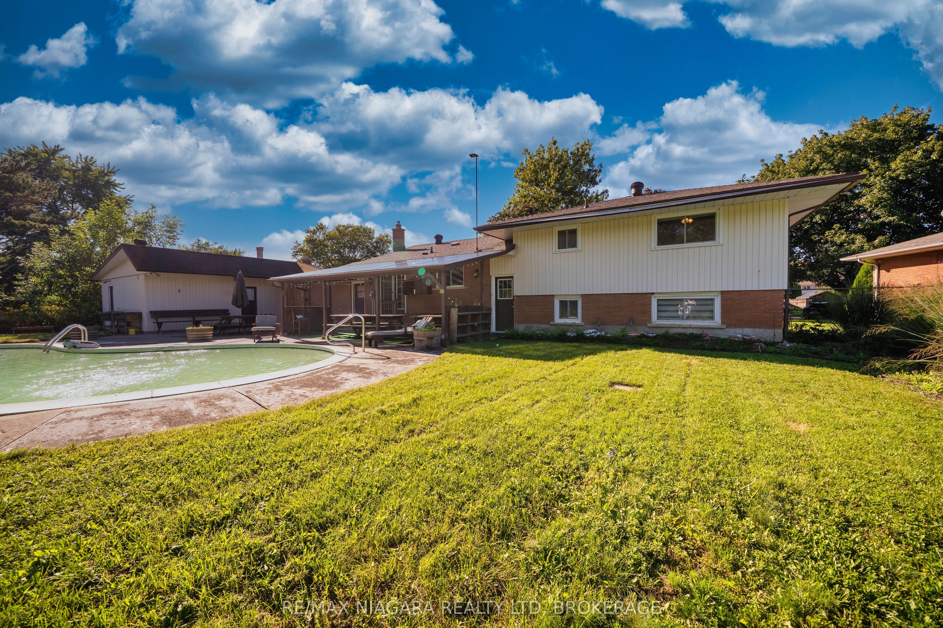 8 Fernwood Terrace Property Photo 39