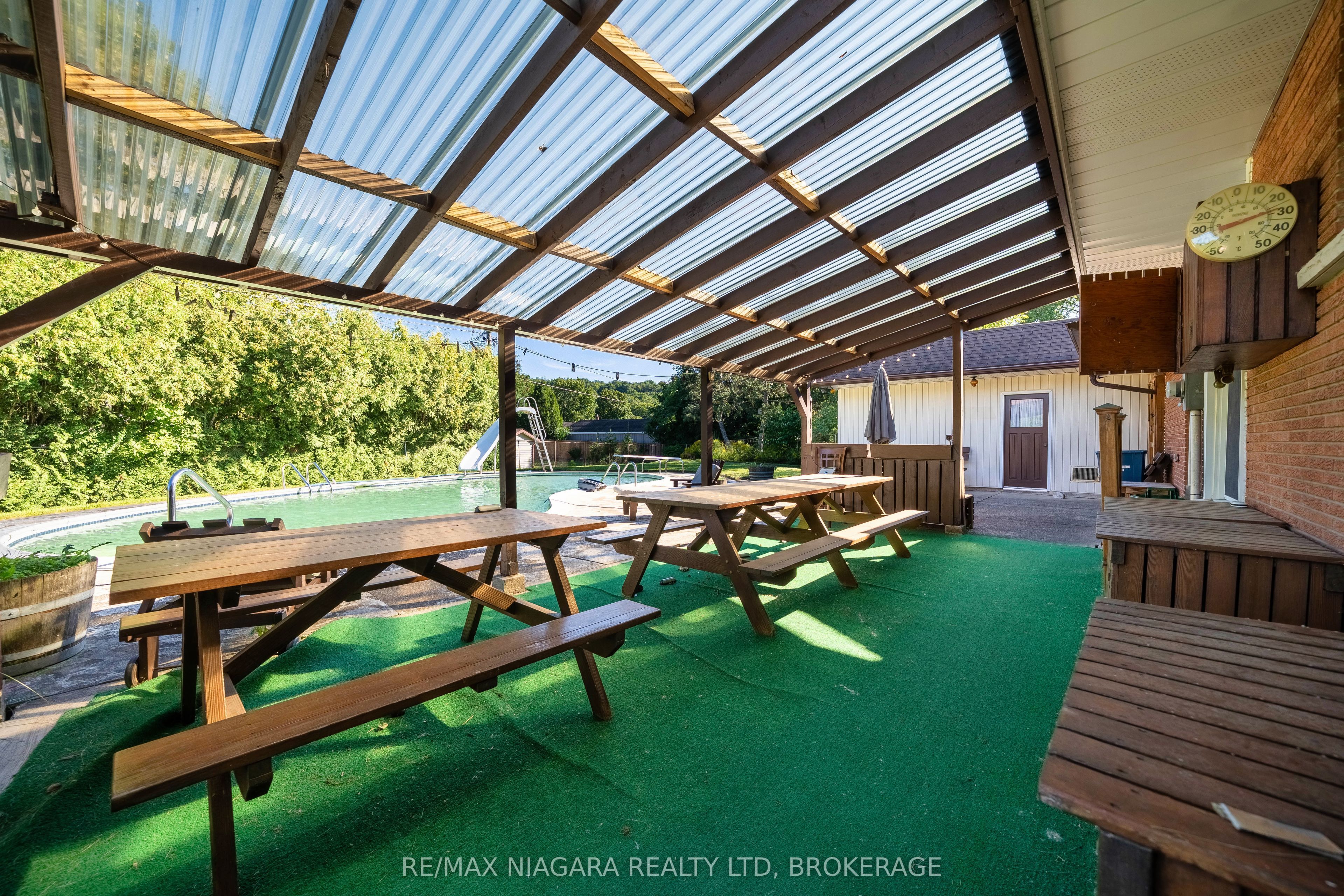 8 Fernwood Terrace Property Photo 41