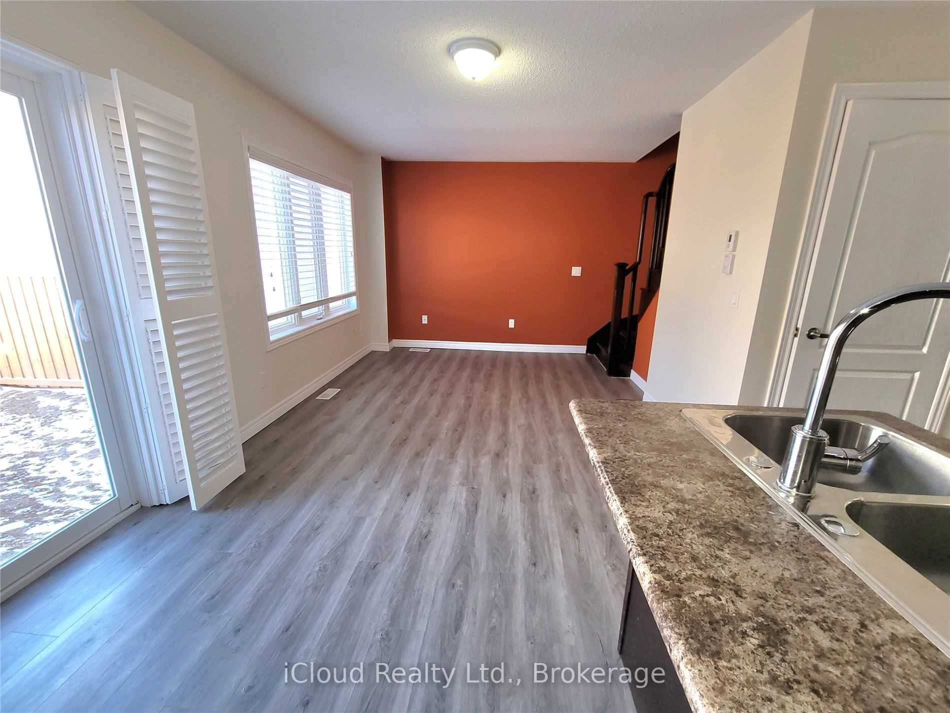 782 Cook Crescent Property Photo 7