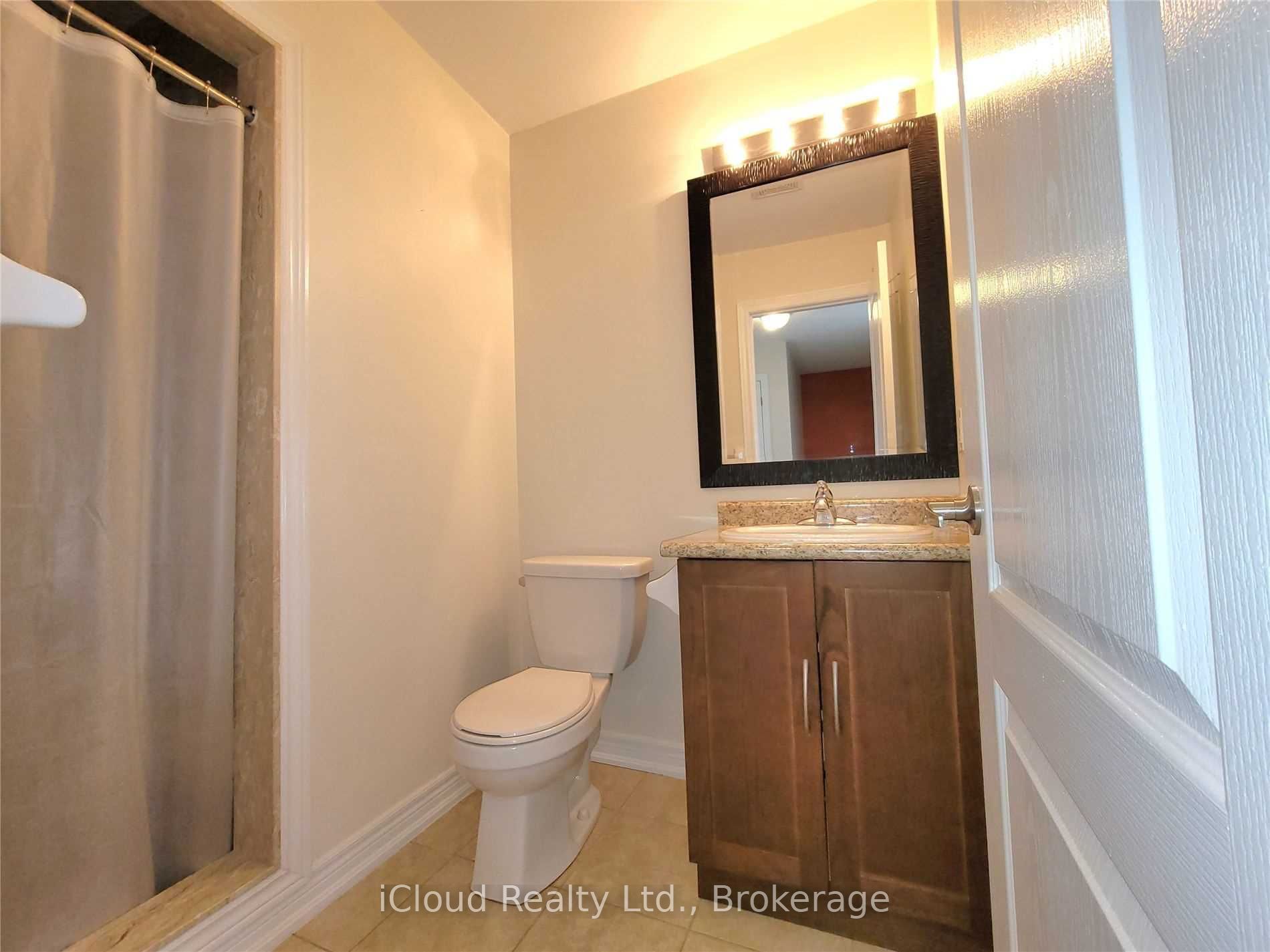782 Cook Crescent Property Photo 8