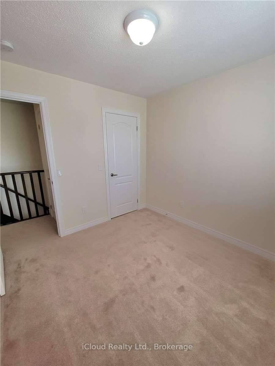 782 Cook Crescent Property Photo 16