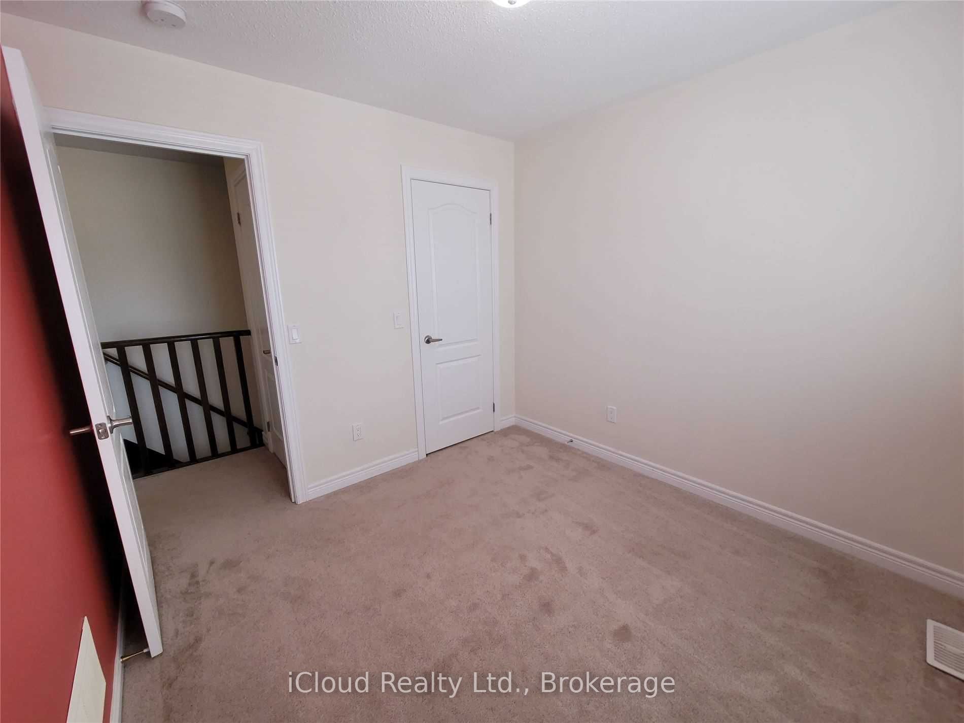 782 Cook Crescent Property Photo 17