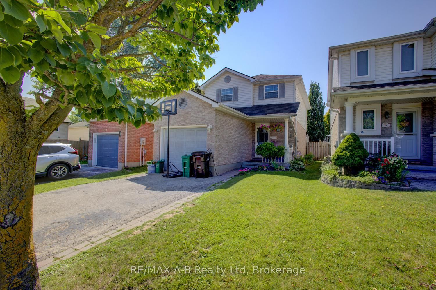 223 Melran Drive Property Photo 1