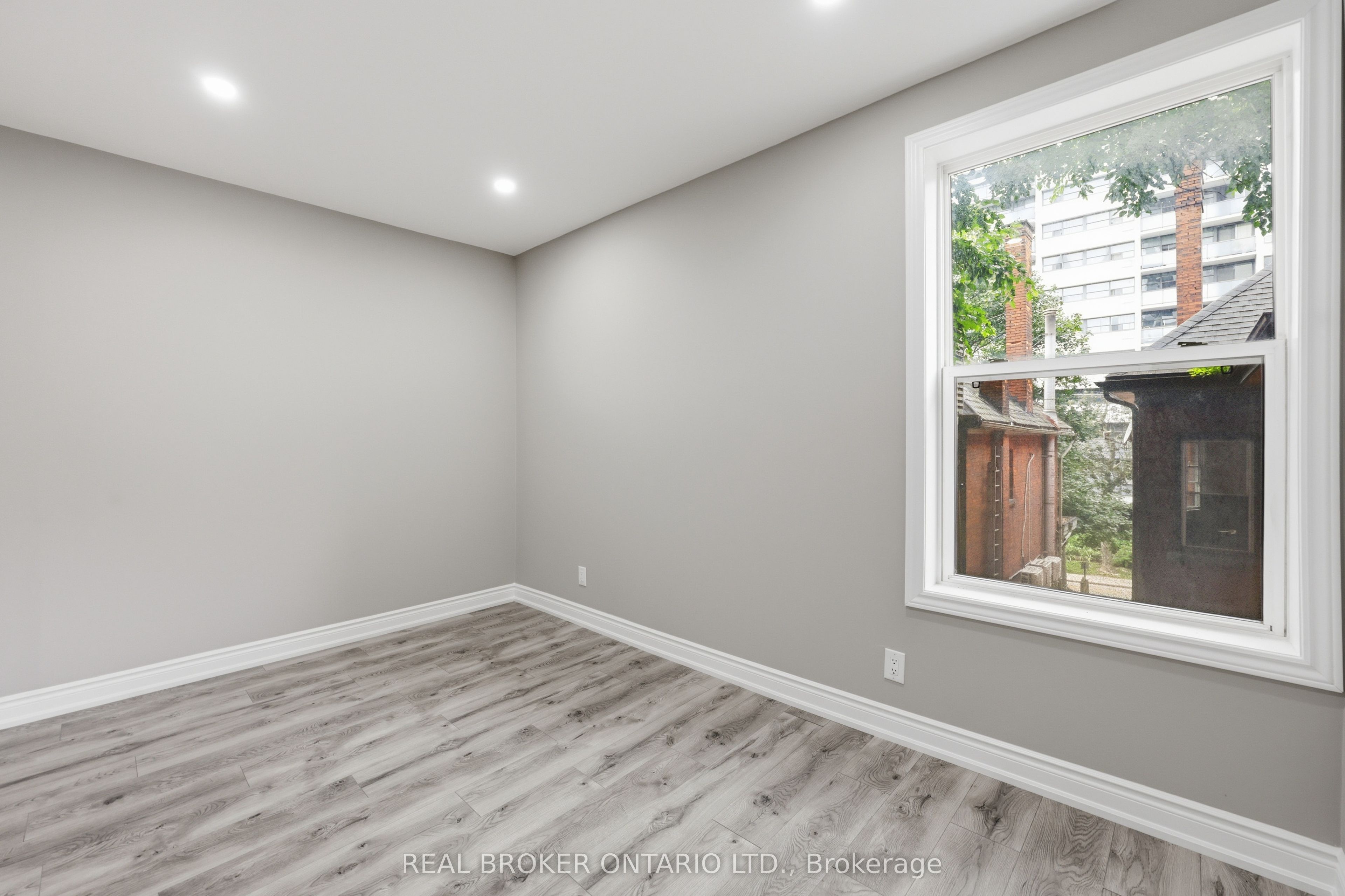 98 Duke Street Property Photo 20