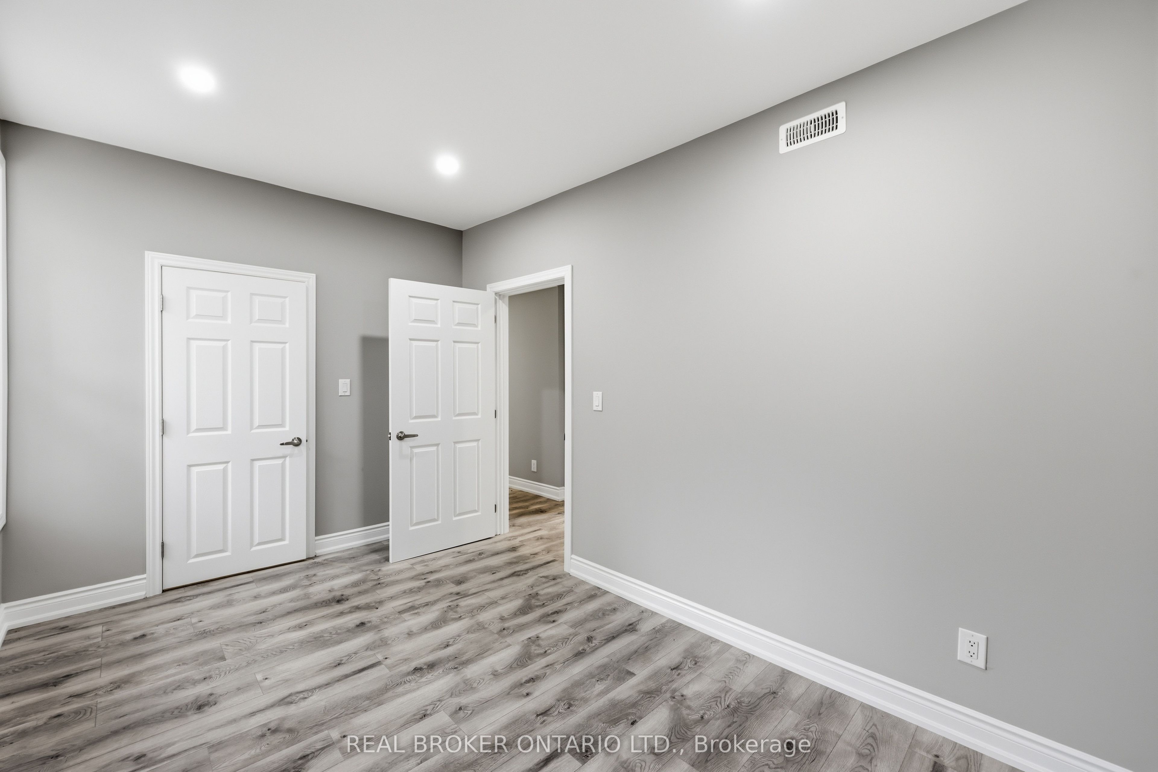 98 Duke Street Property Photo 21
