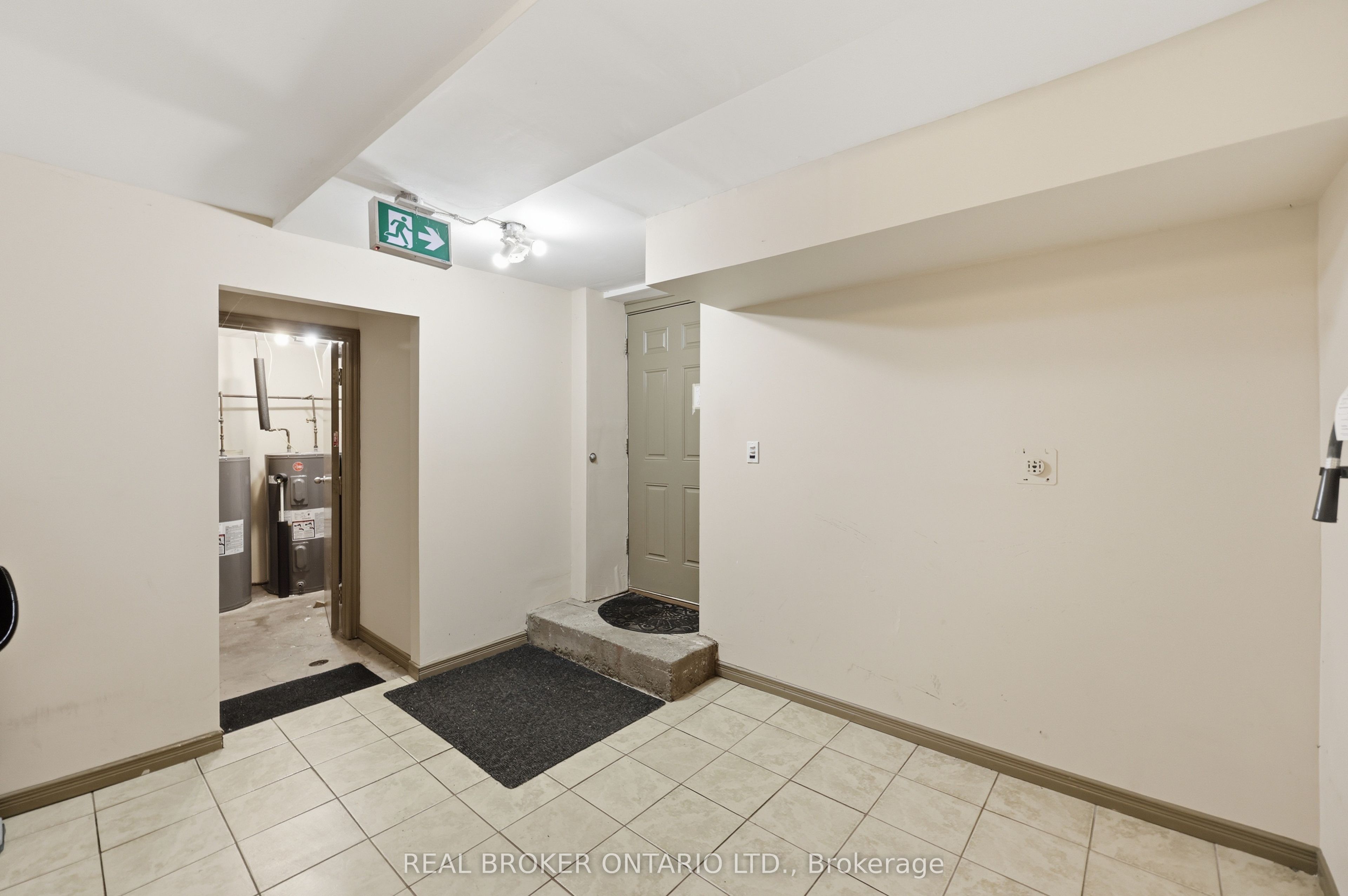 98 Duke Street Property Photo 25