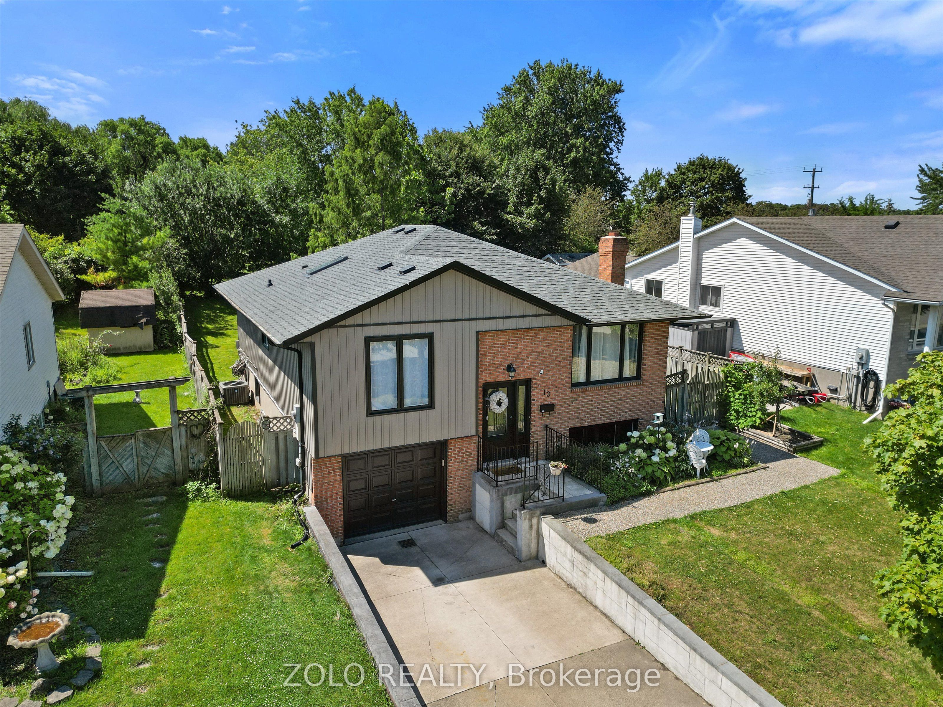 13 Cowan Drive Property Photo 3