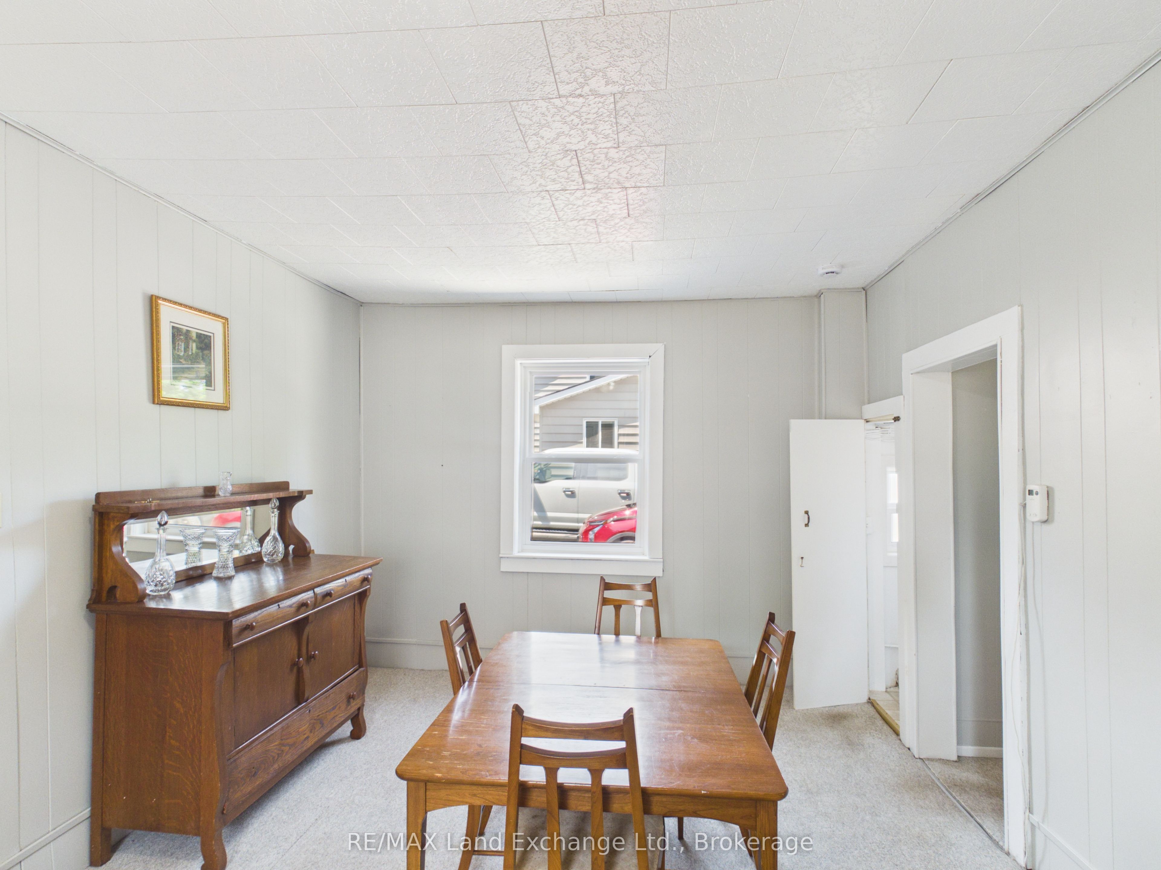 410 Russell Street Property Photo 6