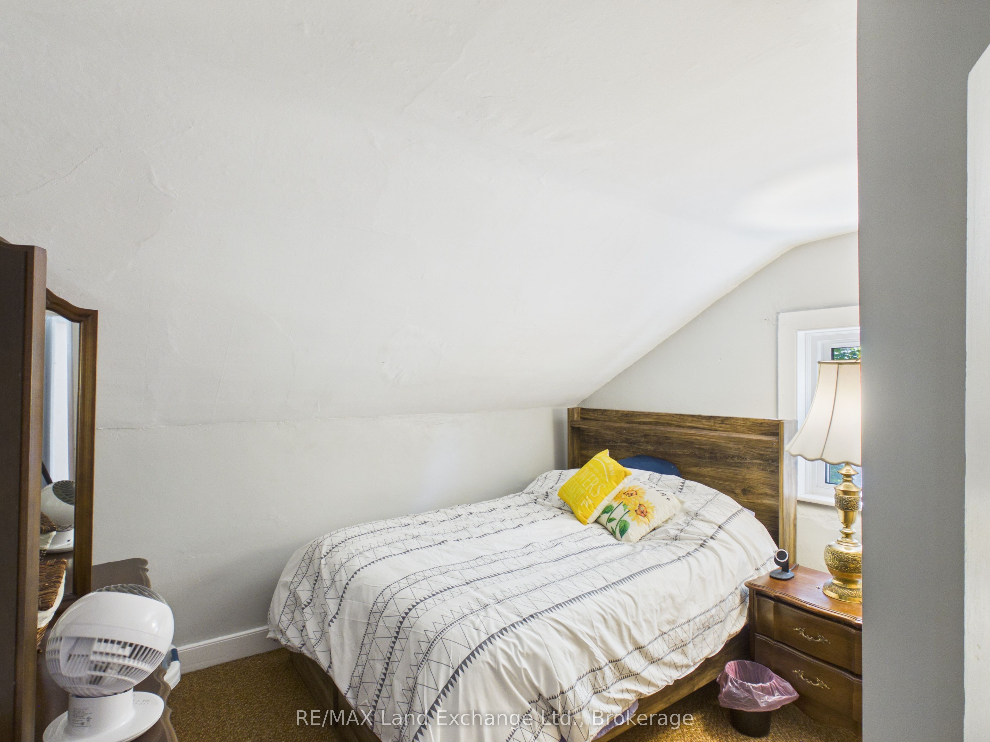 410 Russell Street Property Photo 10