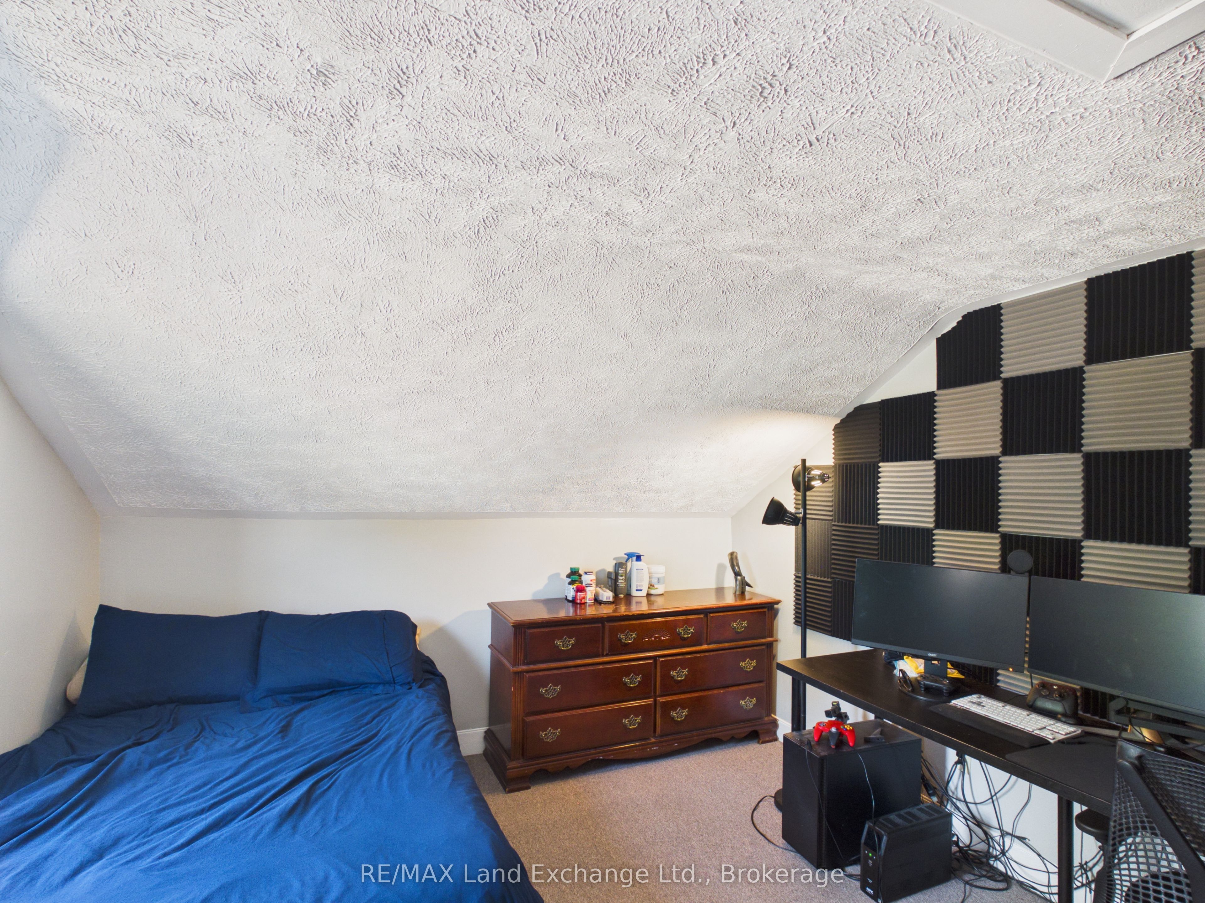 410 Russell Street Property Photo 12