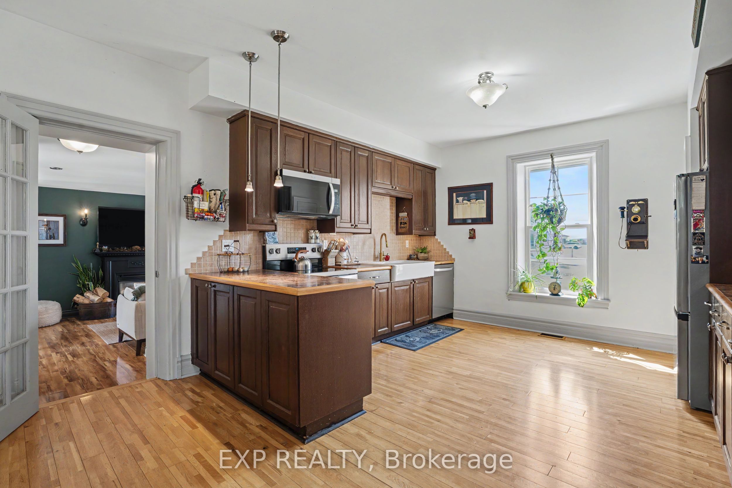 5330 Rainham Road S Property Photo 10