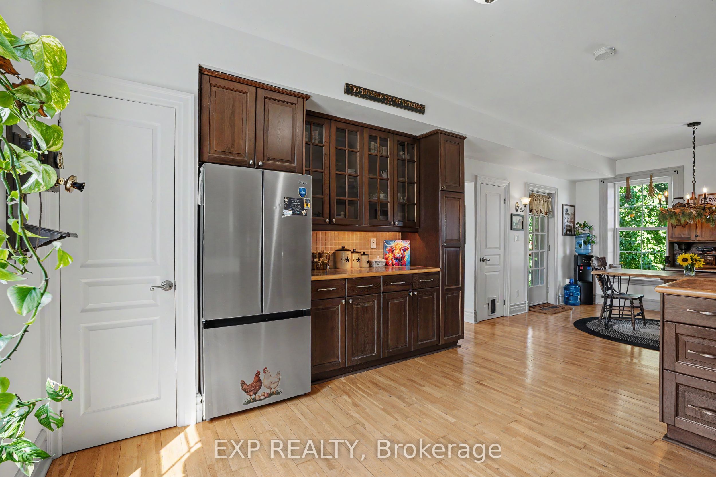 5330 Rainham Road S Property Photo 12